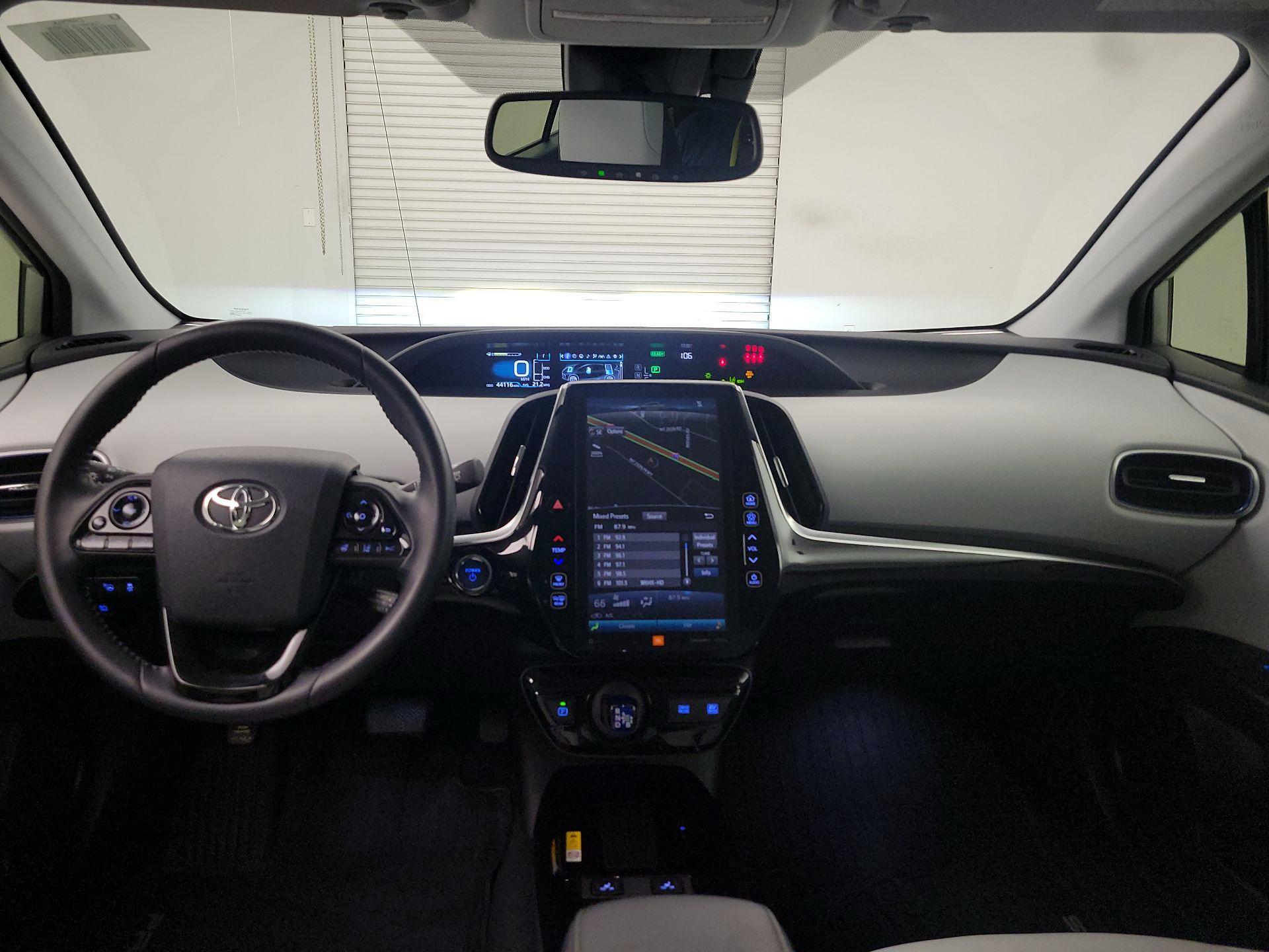 Thumbnail: 2020 Toyota Prius - 9