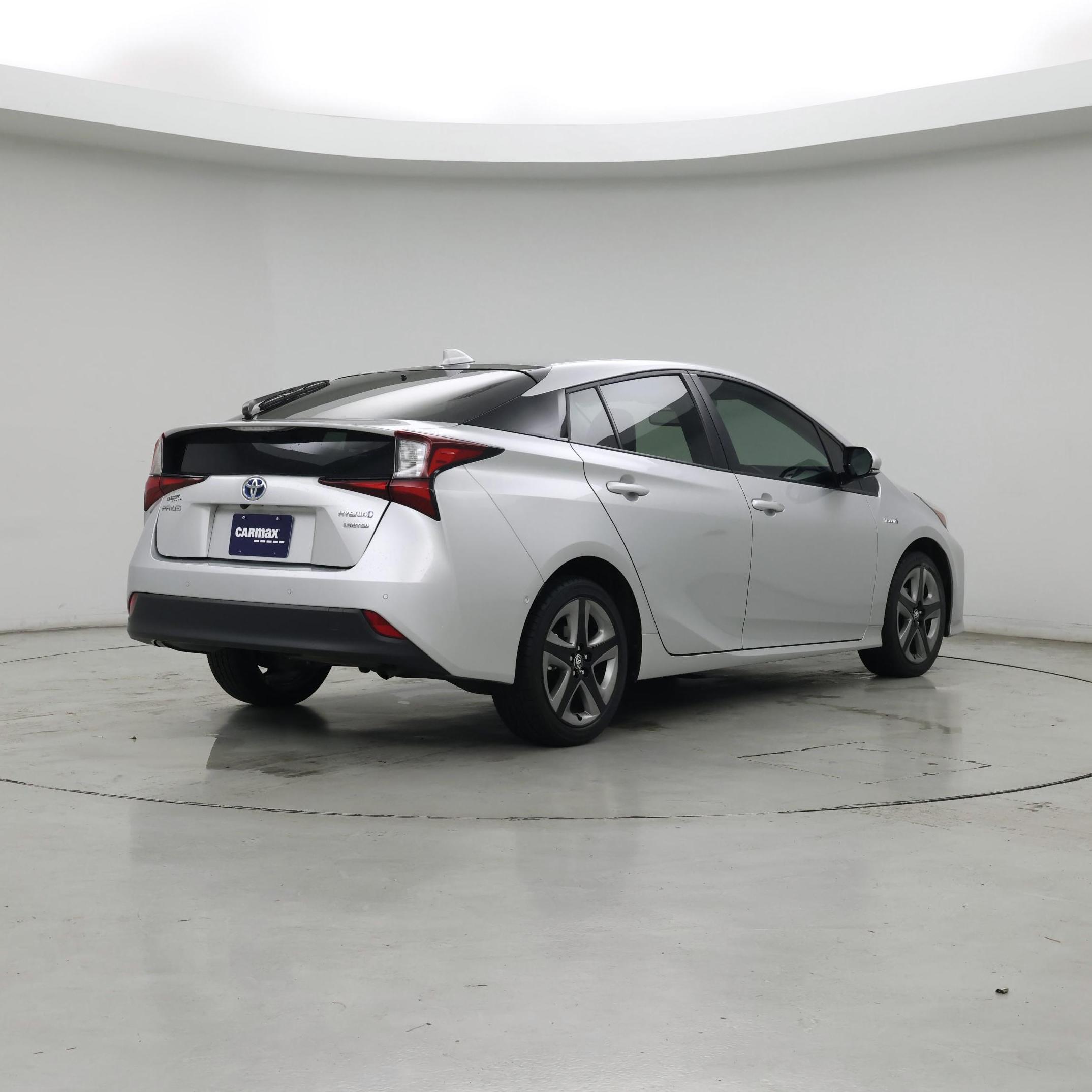 Thumbnail: 2020 Toyota Prius - 8