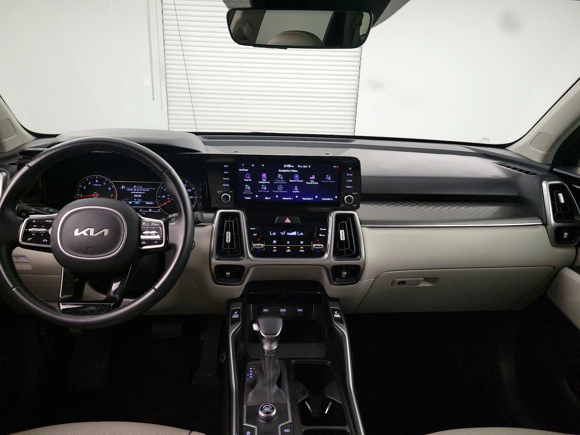 Thumbnail: 2022 Kia Sorento - 9