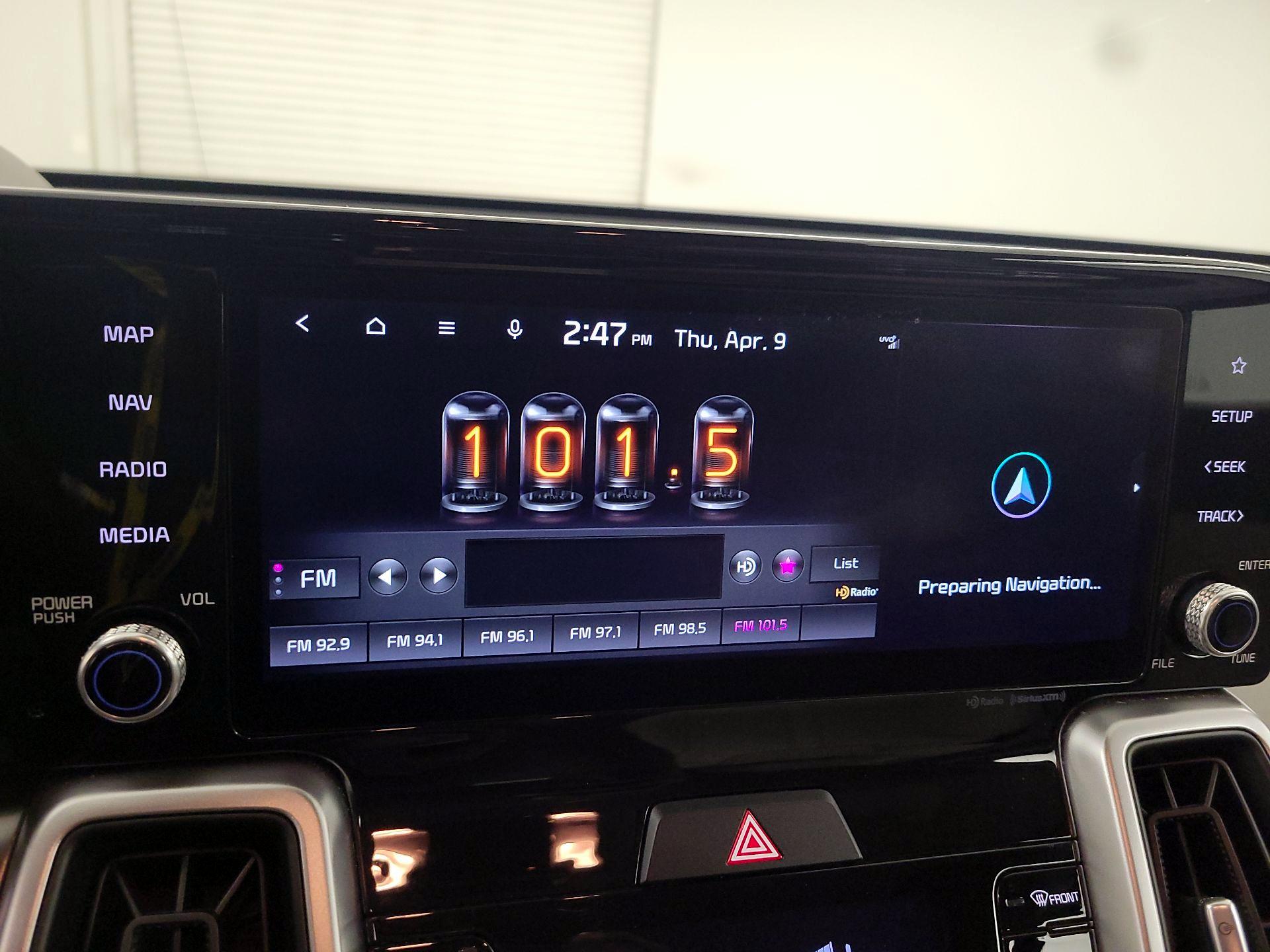 Thumbnail: 2022 Kia Sorento - 16