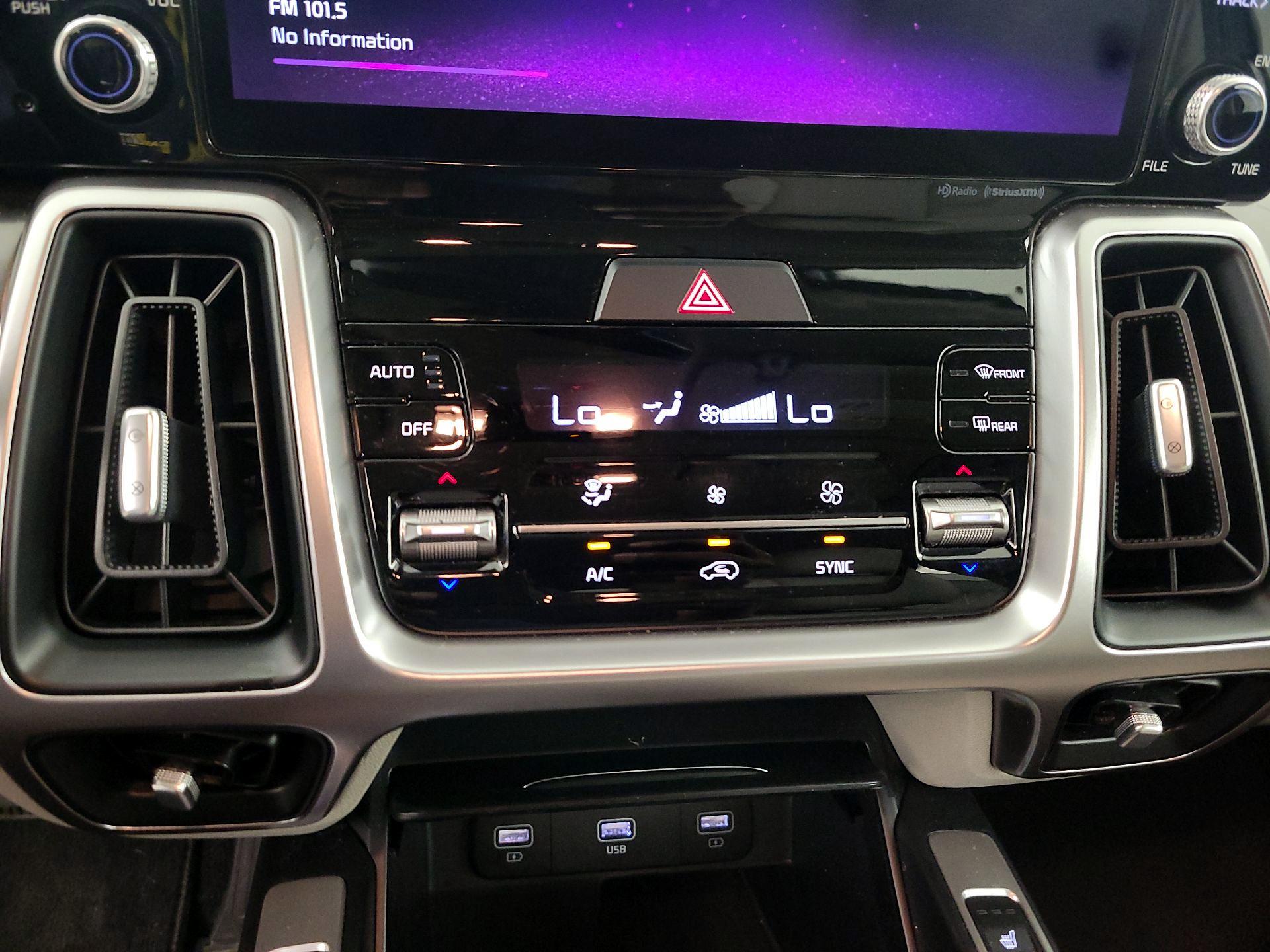 Thumbnail: 2022 Kia Sorento - 17