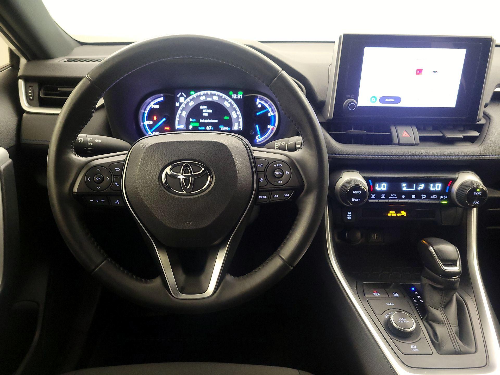 Thumbnail: 2024 Toyota RAV4 - 10