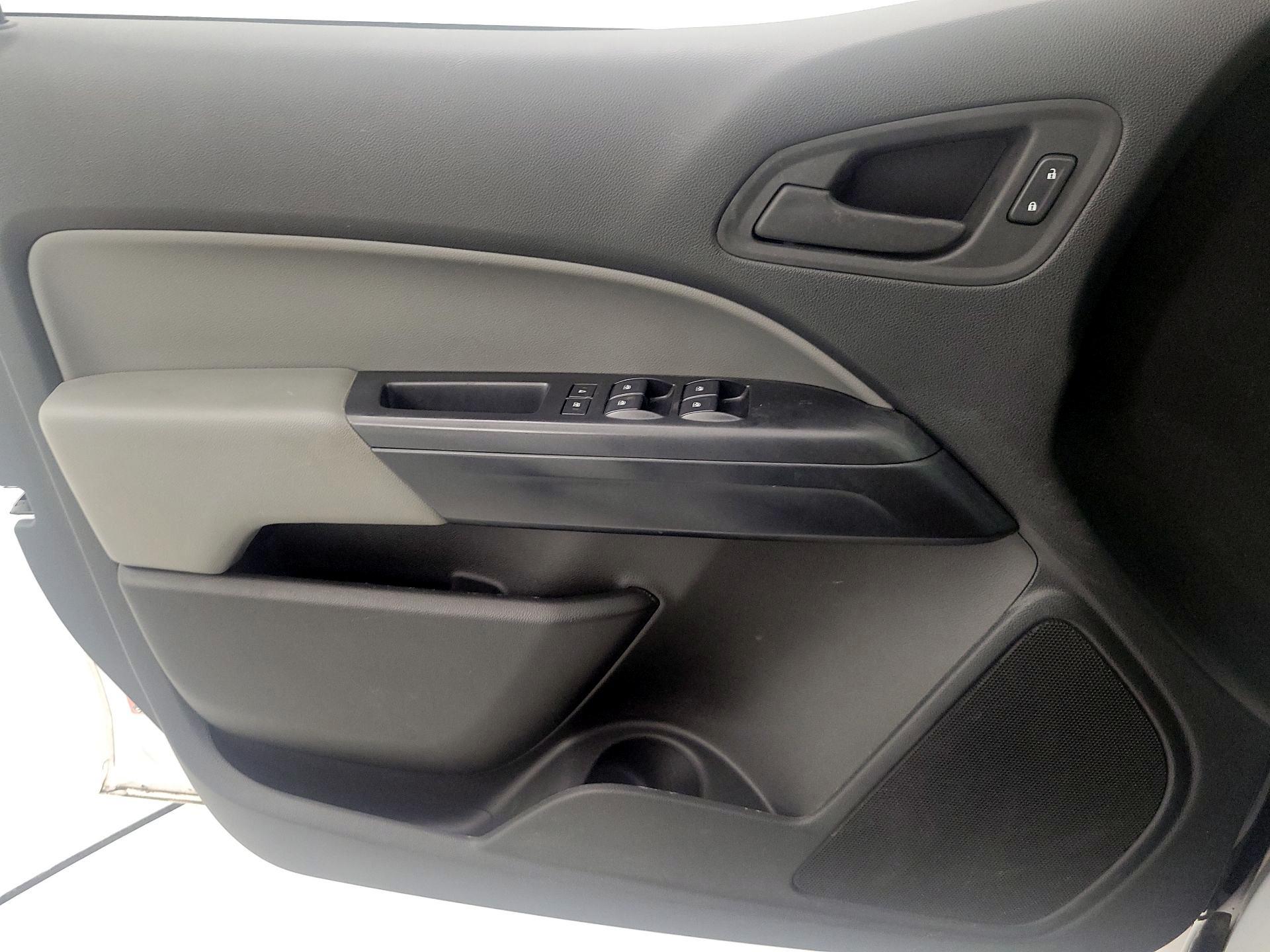 Thumbnail: 2022 Chevrolet Colorado - 12