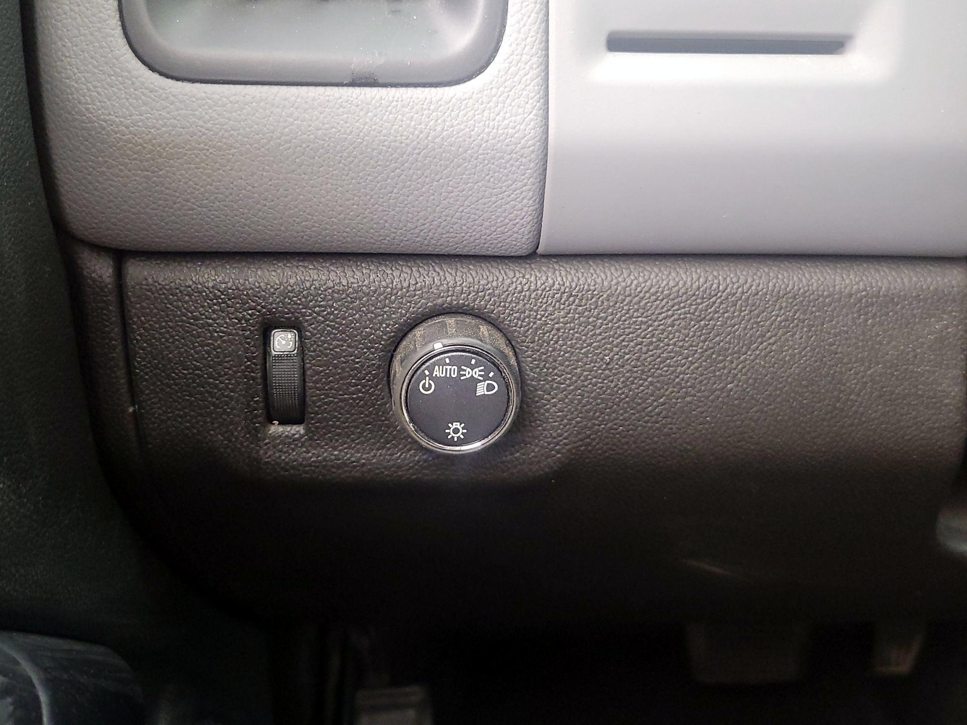 Thumbnail: 2022 Chevrolet Colorado - 13