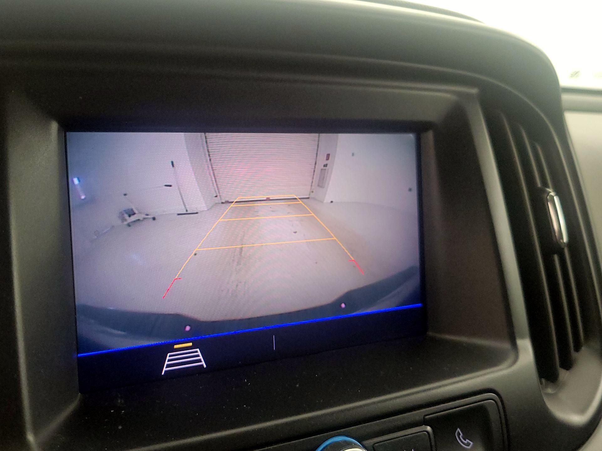 Thumbnail: 2022 Chevrolet Colorado - 14