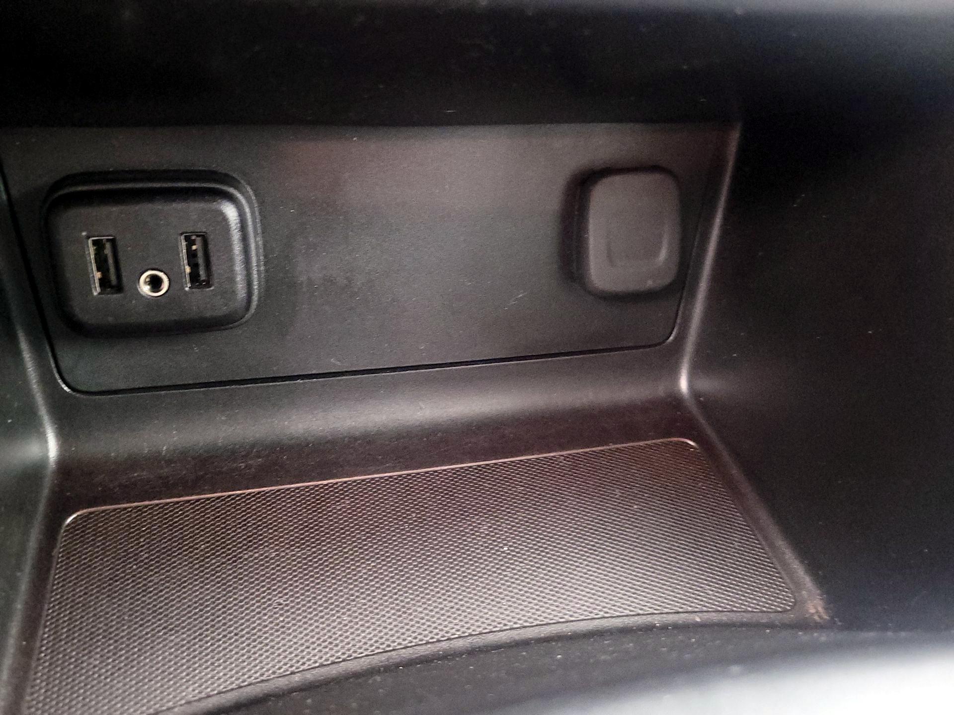 Thumbnail: 2022 Chevrolet Colorado - 18