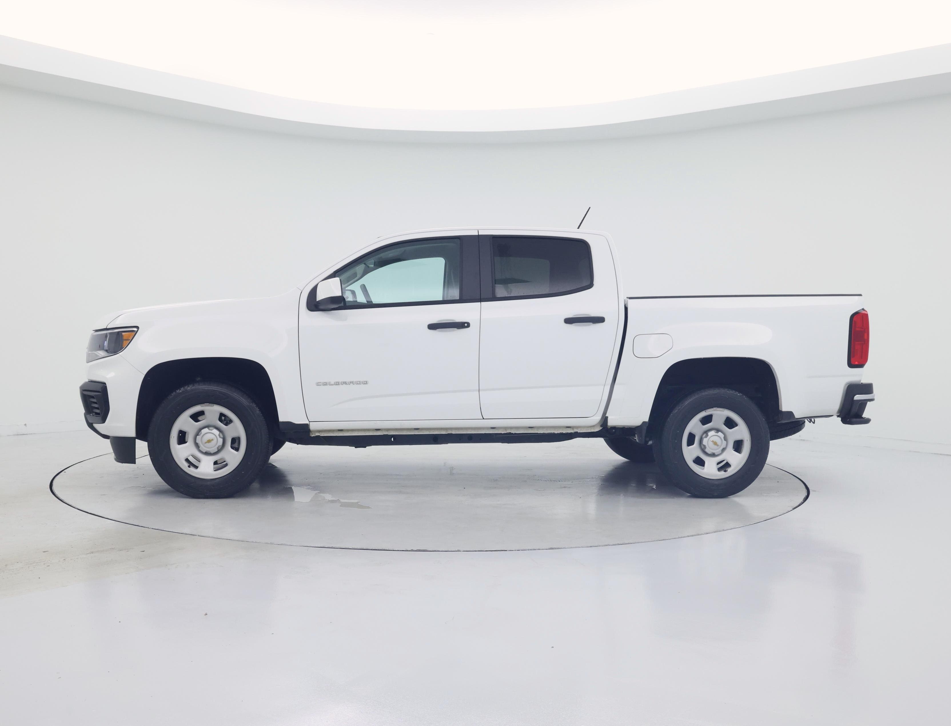 Thumbnail: 2022 Chevrolet Colorado - 3