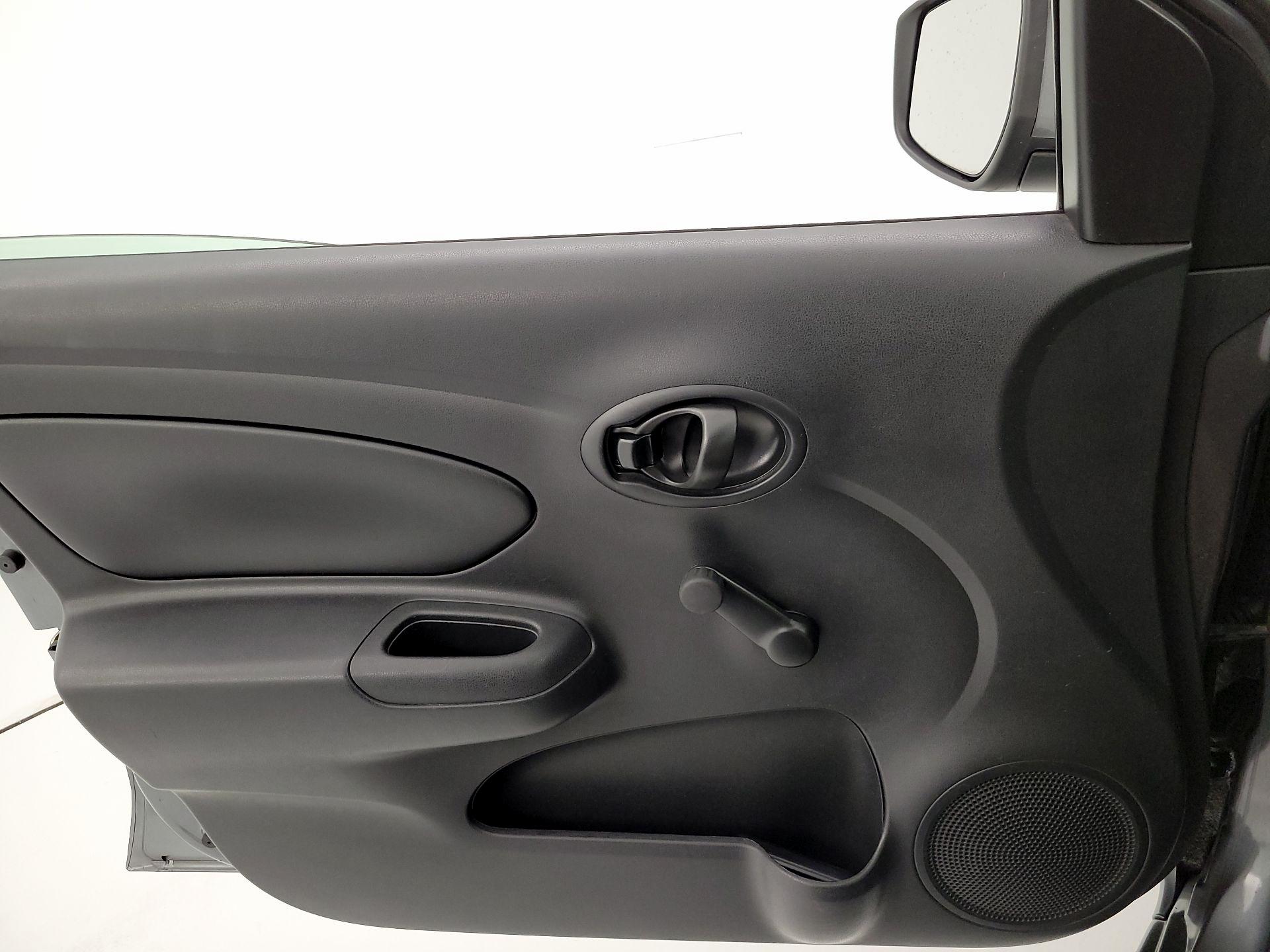 Thumbnail: 2016 Nissan Versa - 12