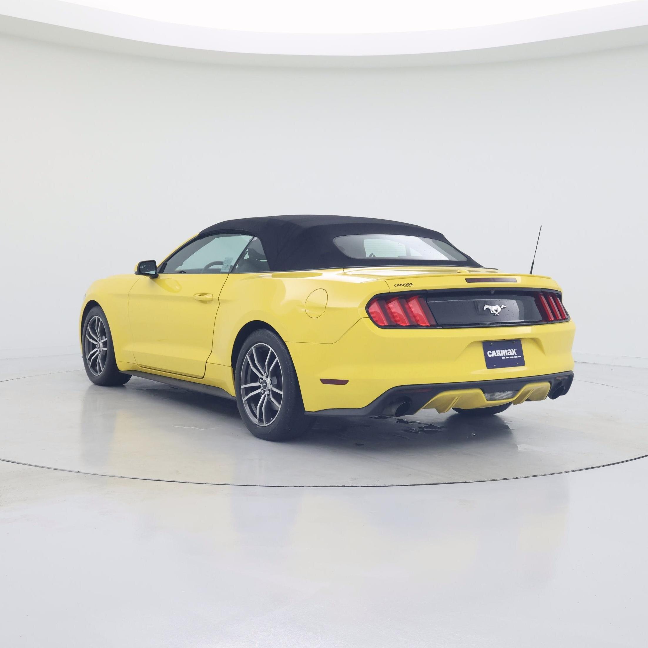 Thumbnail: 2017 Ford Mustang - 2