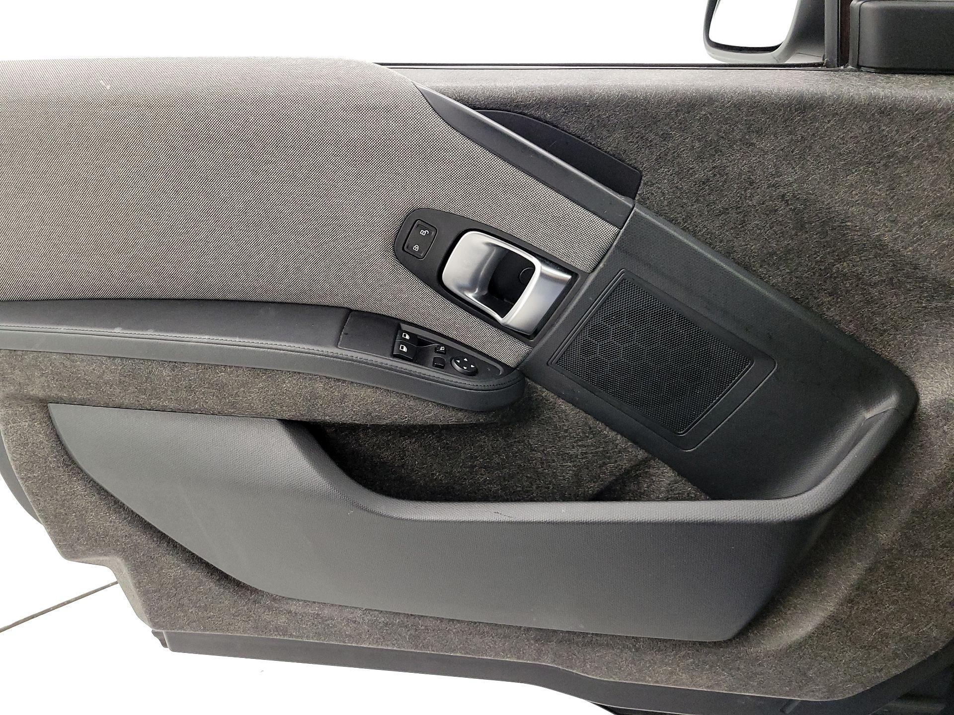 Thumbnail: 2017 BMW i3 - 12