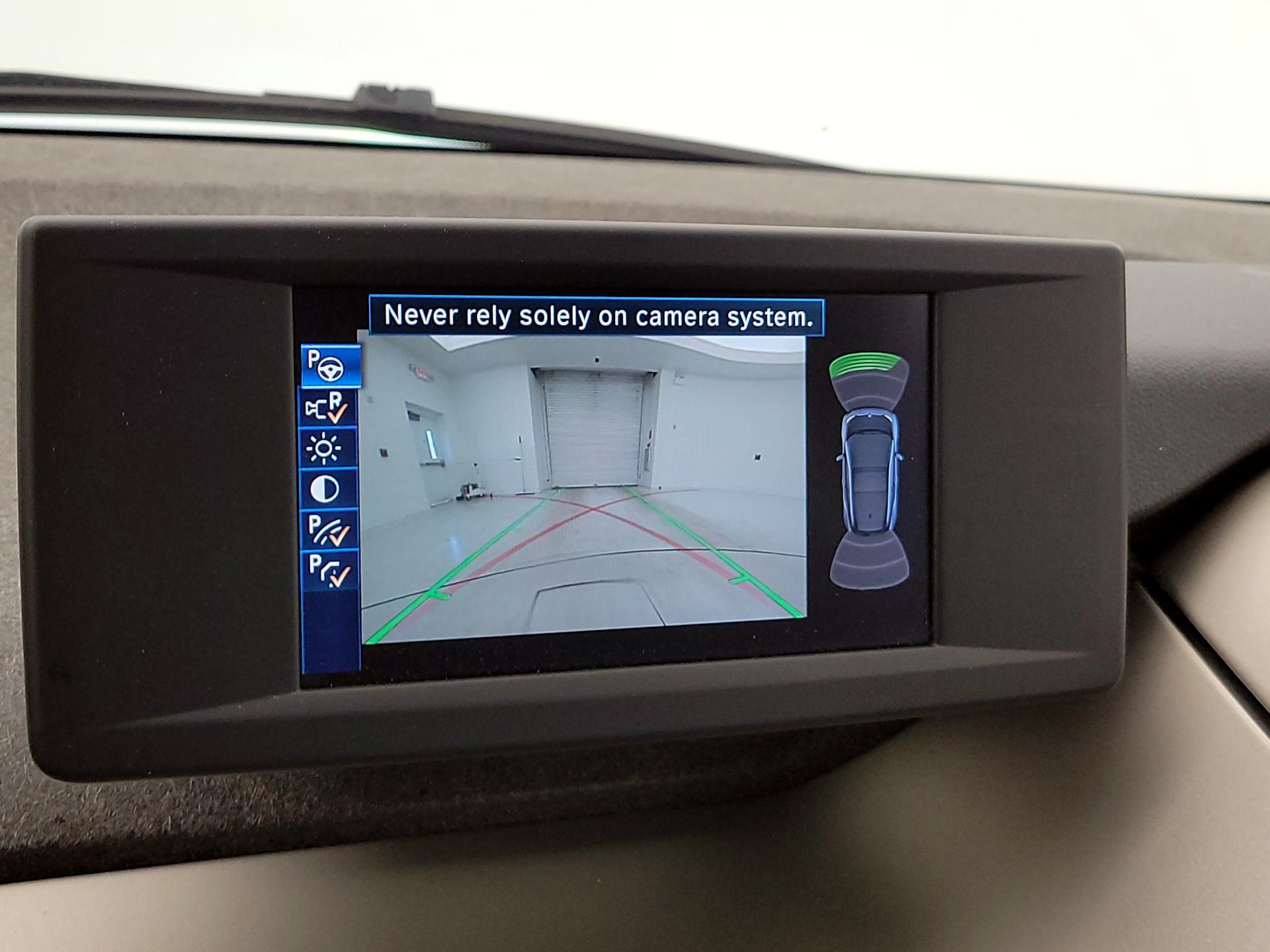 Thumbnail: 2017 BMW i3 - 15