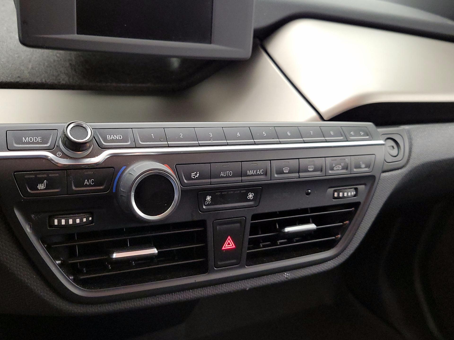 Thumbnail: 2017 BMW i3 - 17