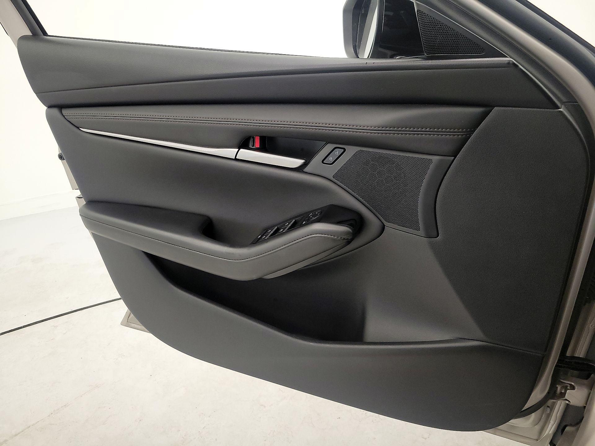 Thumbnail: 2025 Mazda Mazda3 - 12