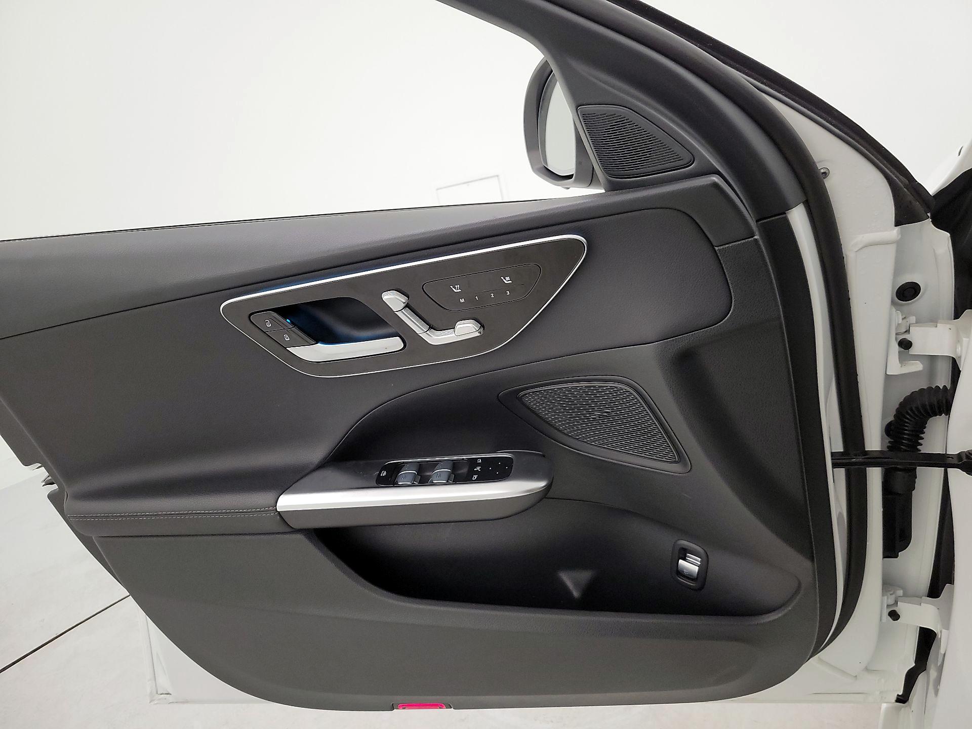 Thumbnail: 2024 Mercedes-Benz C-Class - 12