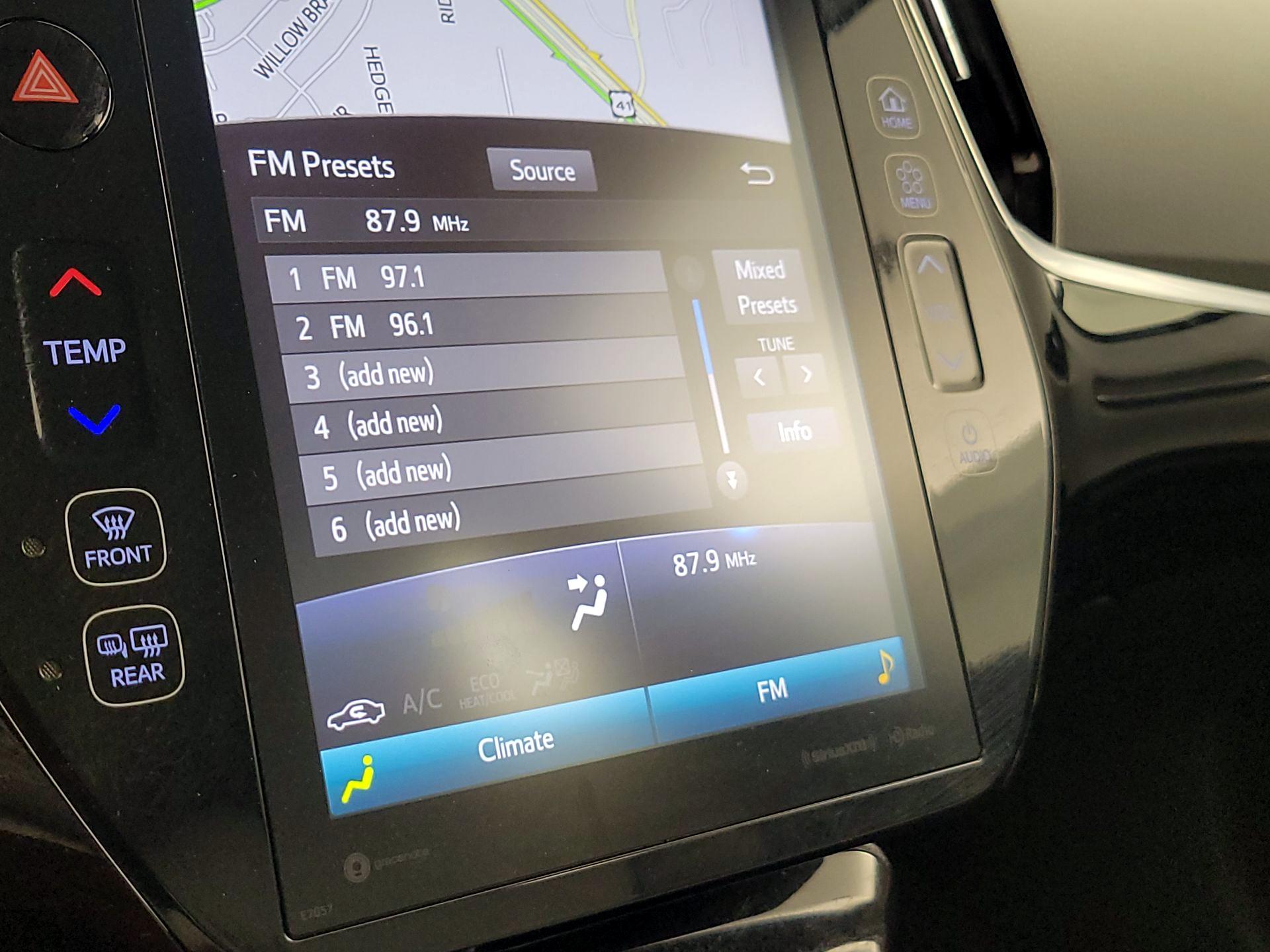 Thumbnail: 2021 Toyota Prius Prime - 16