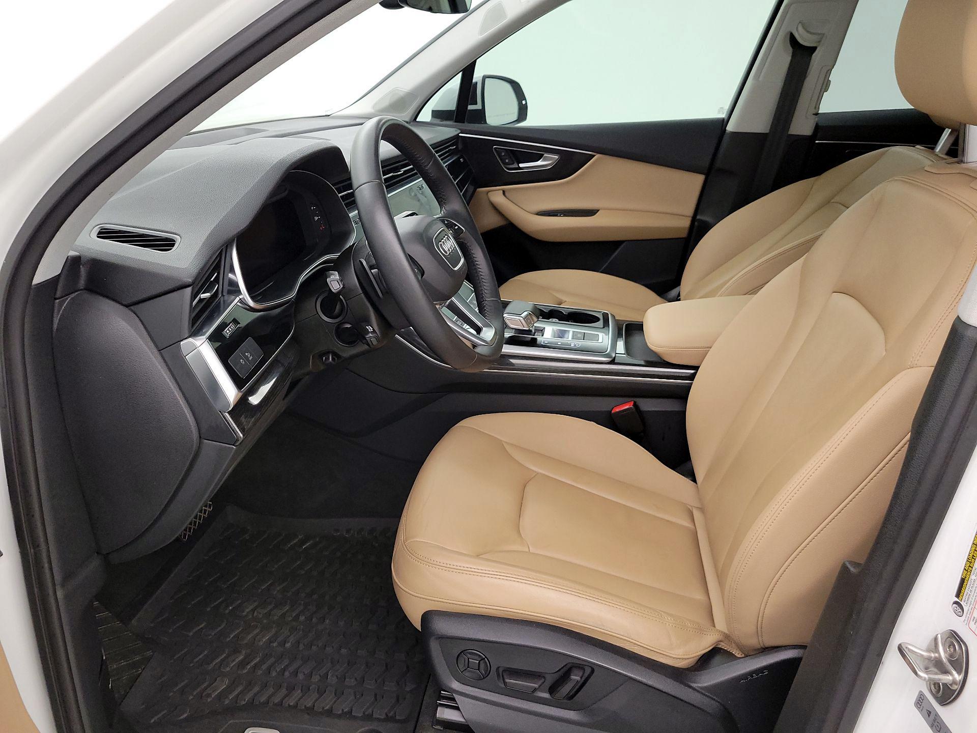 Thumbnail: 2020 Audi Q7 - 11