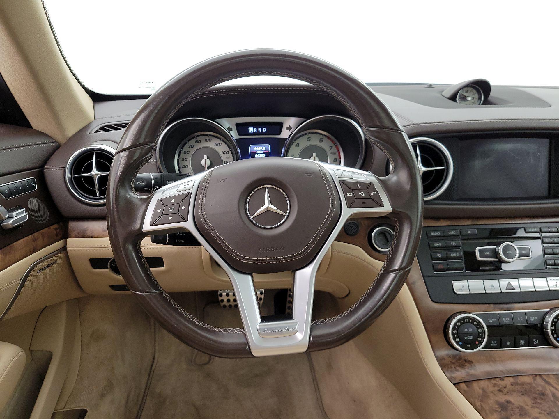 Thumbnail: 2016 Mercedes-Benz SL-Class - 10