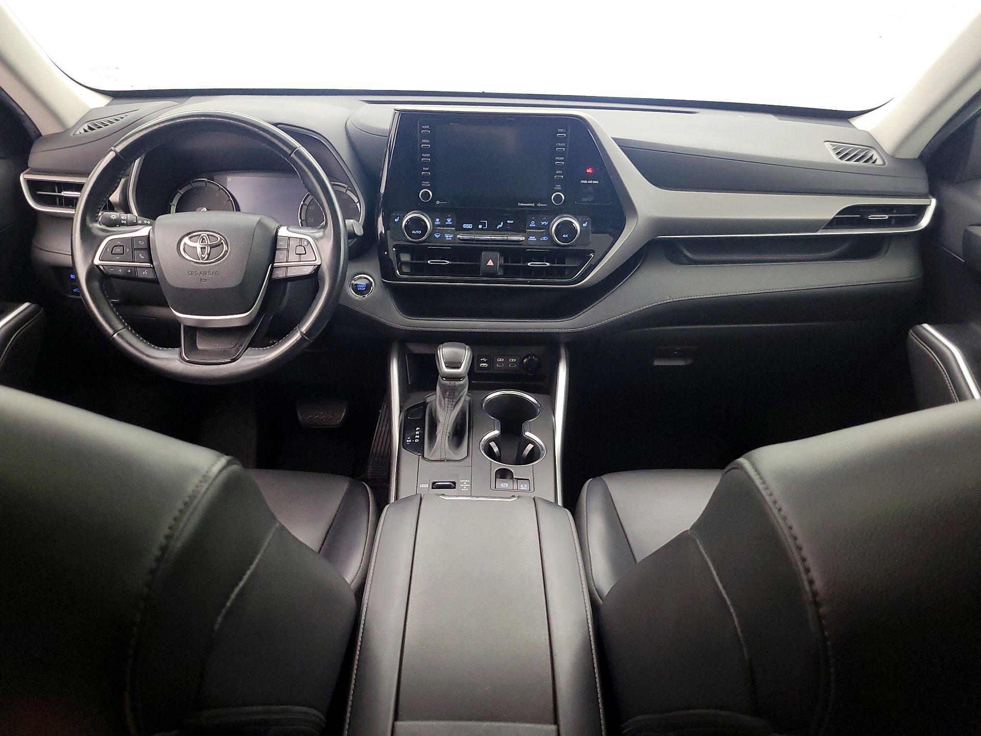 Thumbnail: 2022 Toyota Highlander - 9