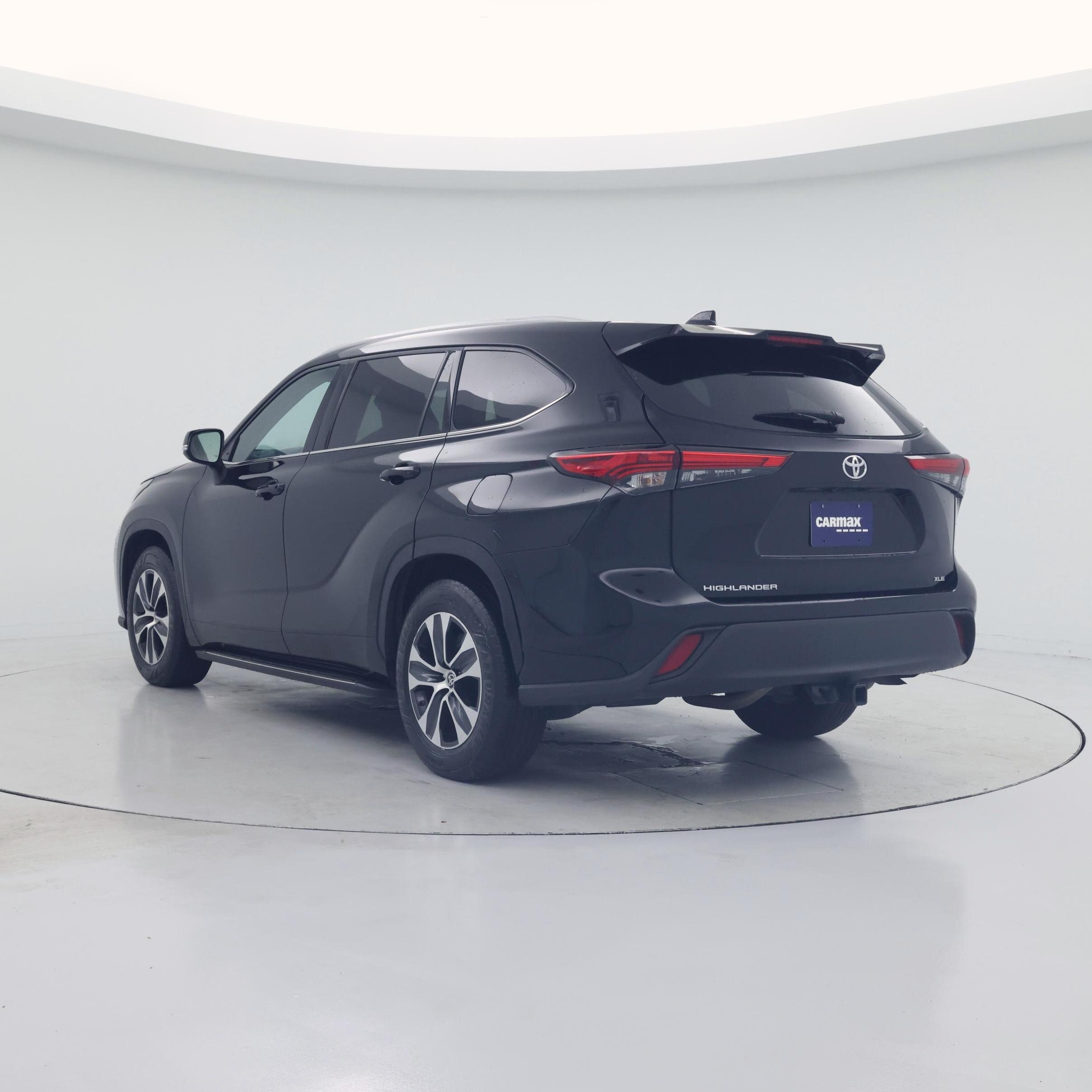 Thumbnail: 2022 Toyota Highlander - 2