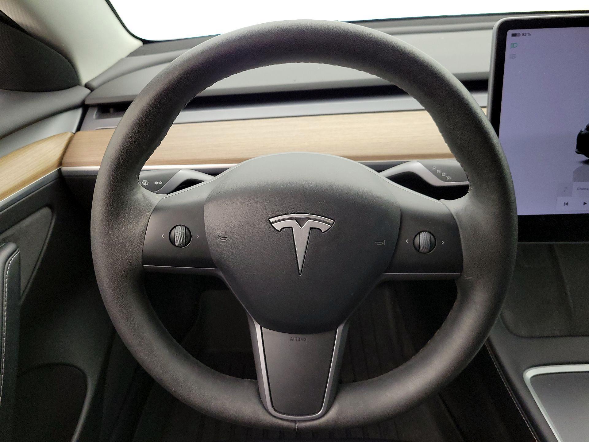 Thumbnail: 2022 Tesla Model 3 - 10