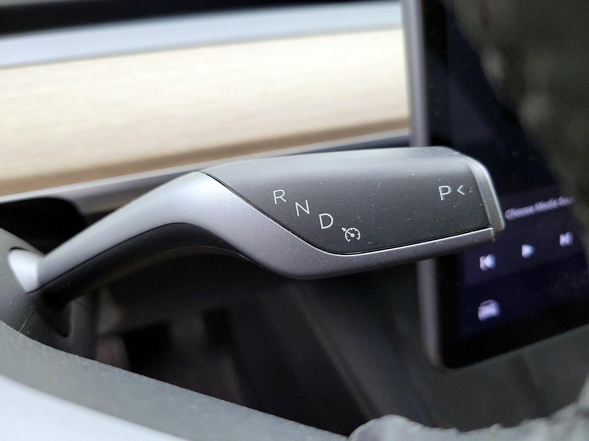 Thumbnail: 2022 Tesla Model 3 - 17