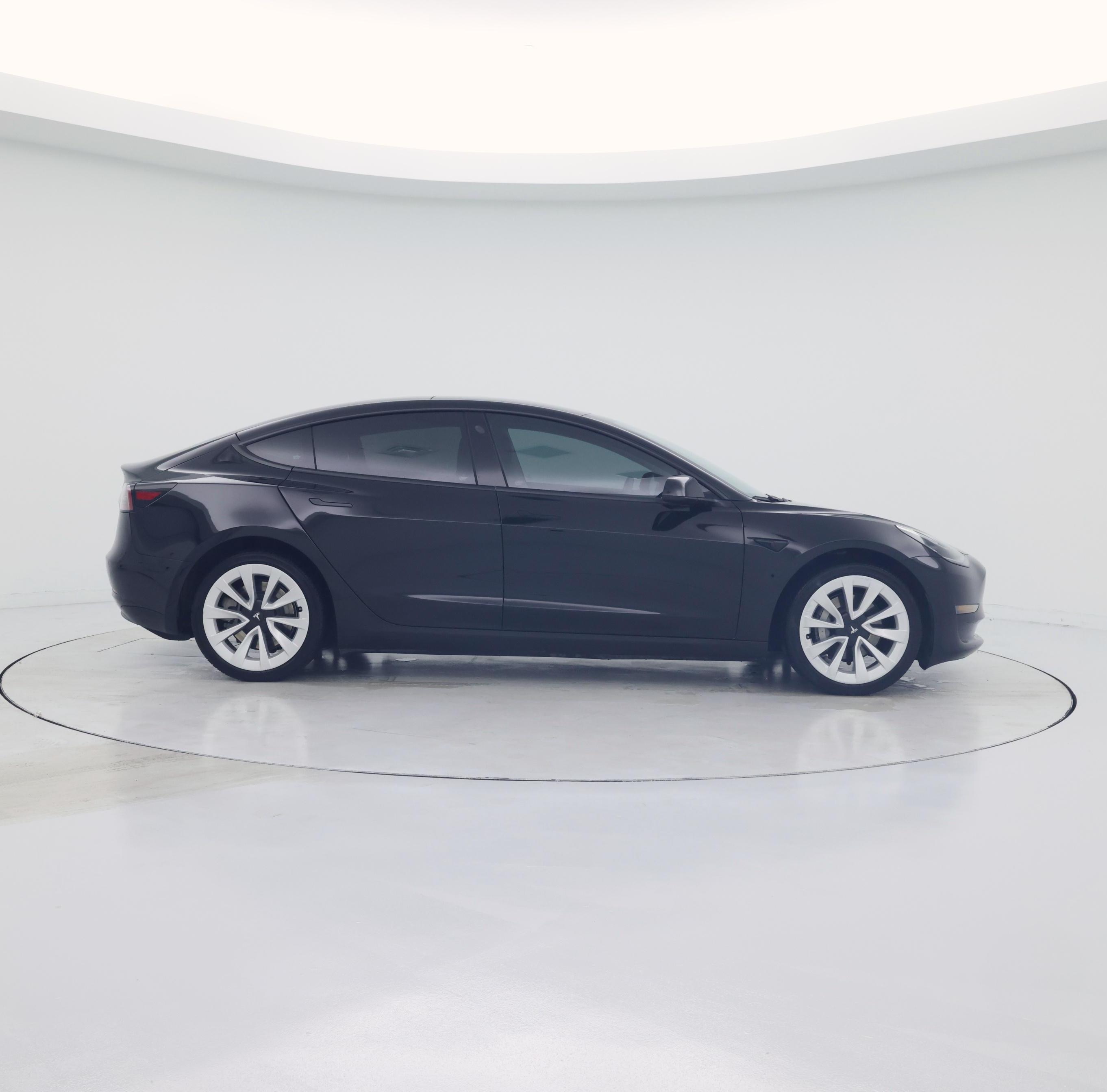 Thumbnail: 2022 Tesla Model 3 - 7