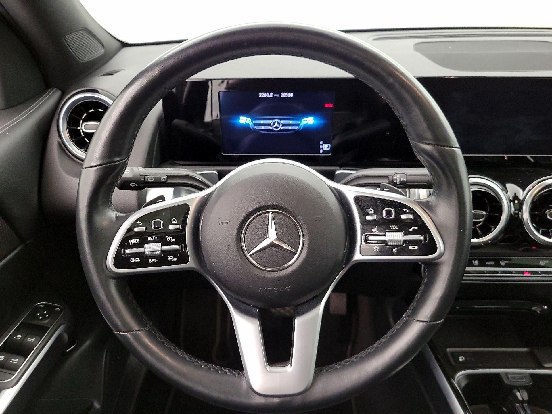 Thumbnail: 2023 Mercedes-Benz GLB - 10