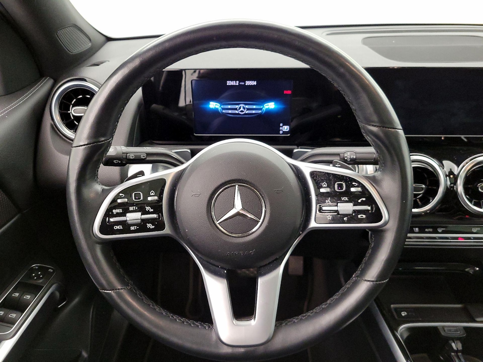 2023 Mercedes-Benz GLB Base - Photo 11
