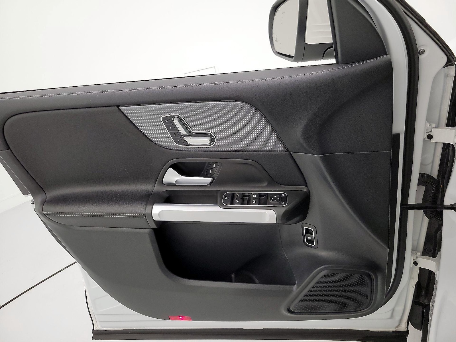 2023 Mercedes-Benz GLB Base - Photo 13