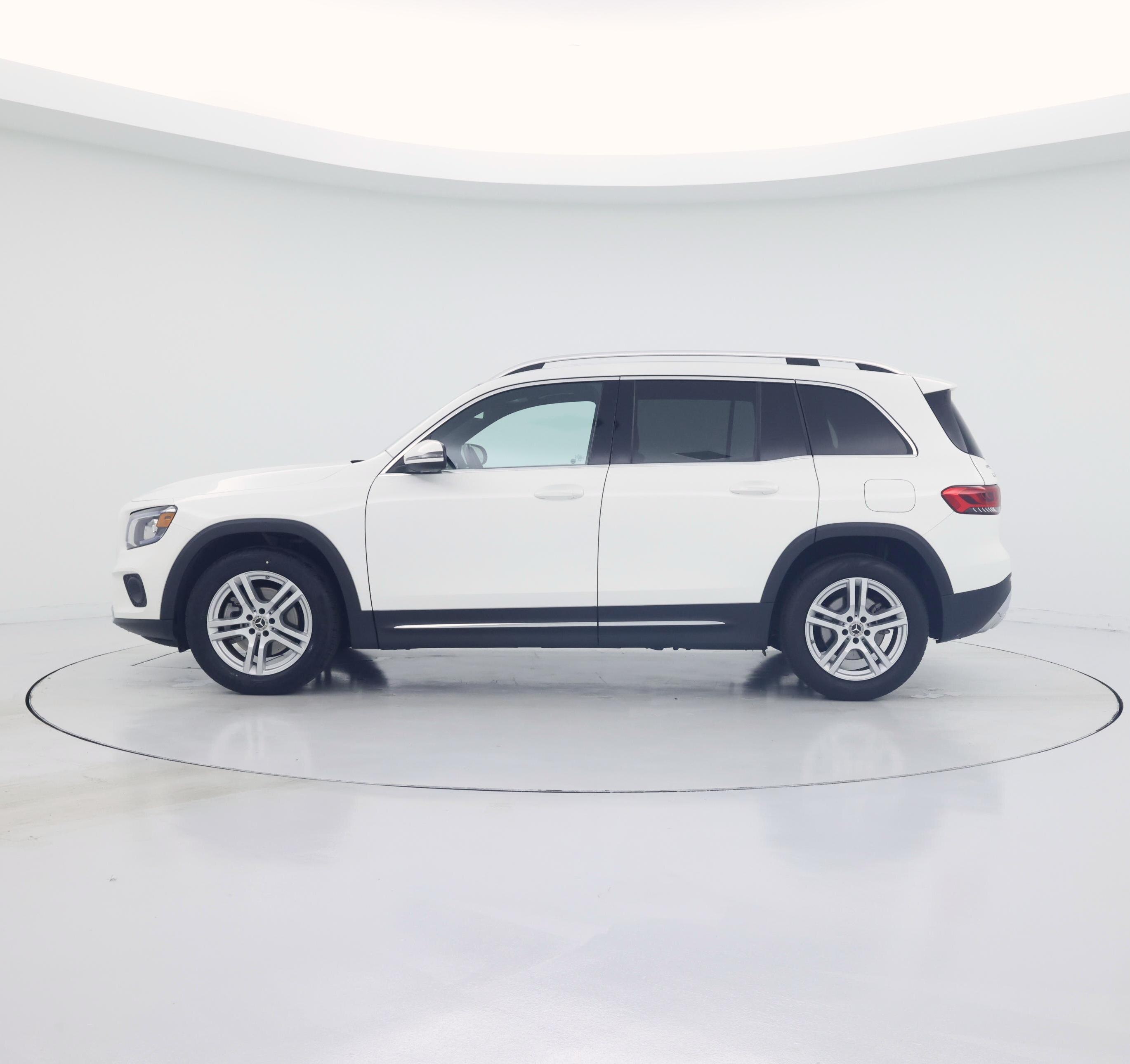 Thumbnail: 2023 Mercedes-Benz GLB - 3