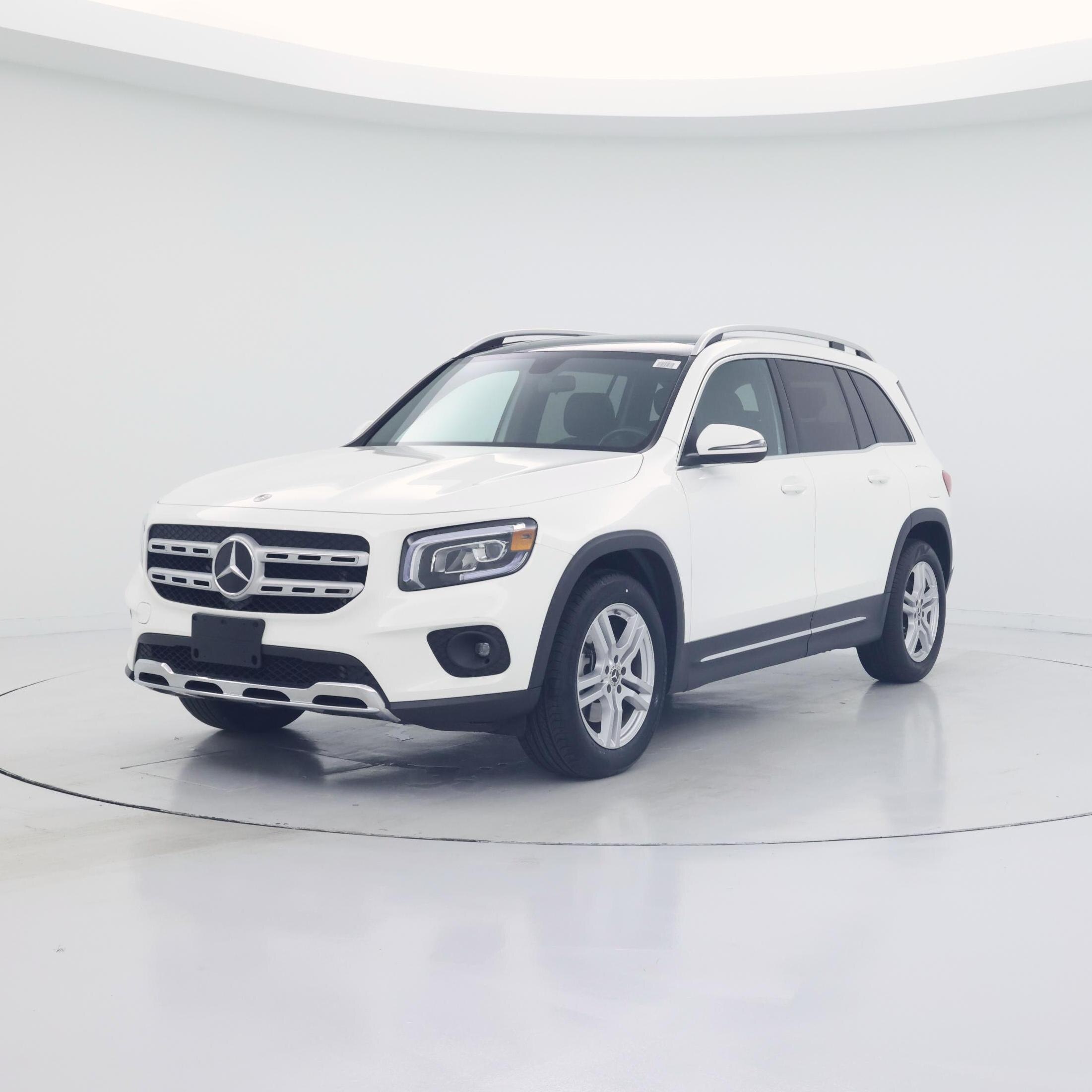 Thumbnail: 2023 Mercedes-Benz GLB - 4