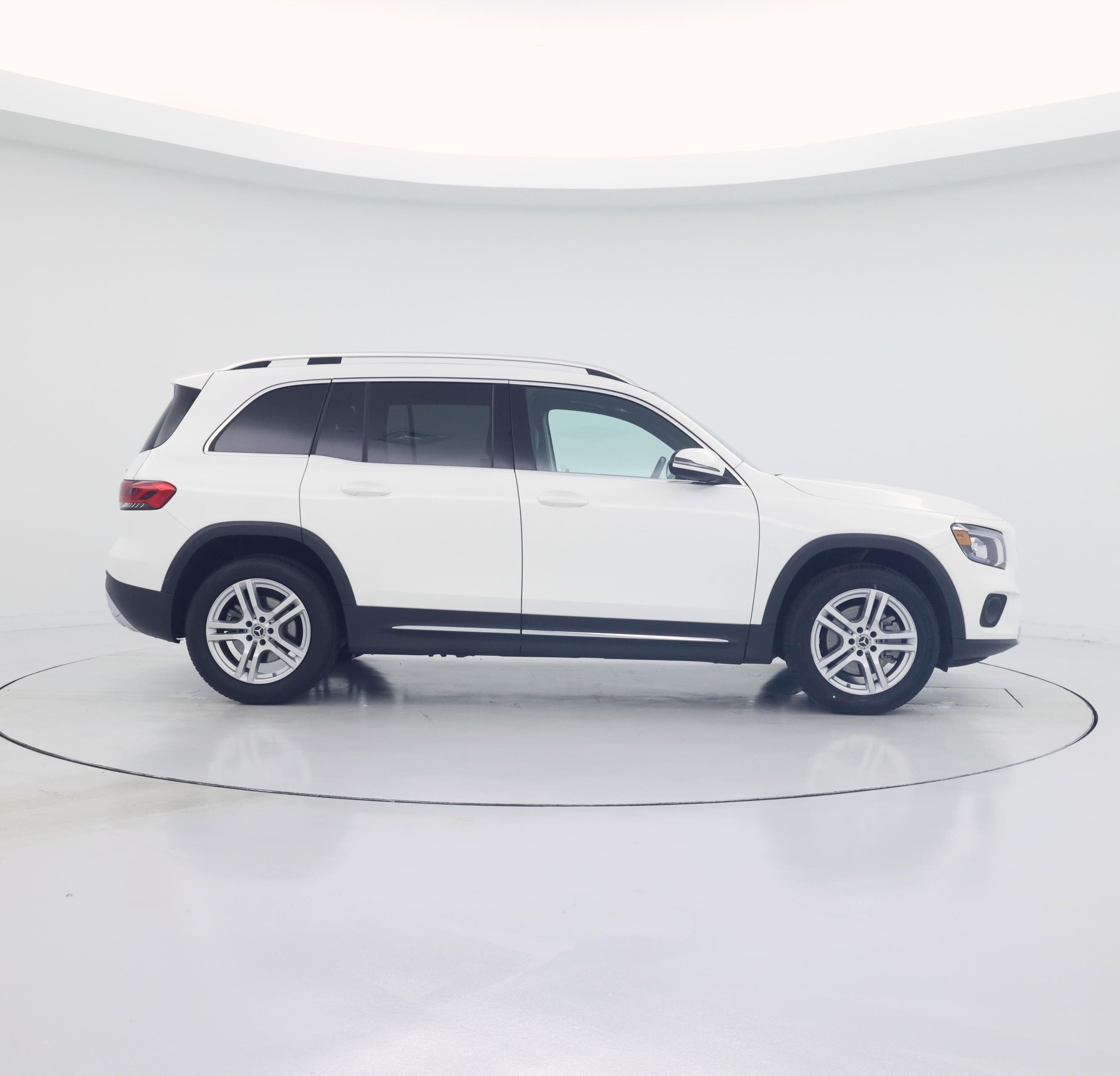 Thumbnail: 2023 Mercedes-Benz GLB - 7