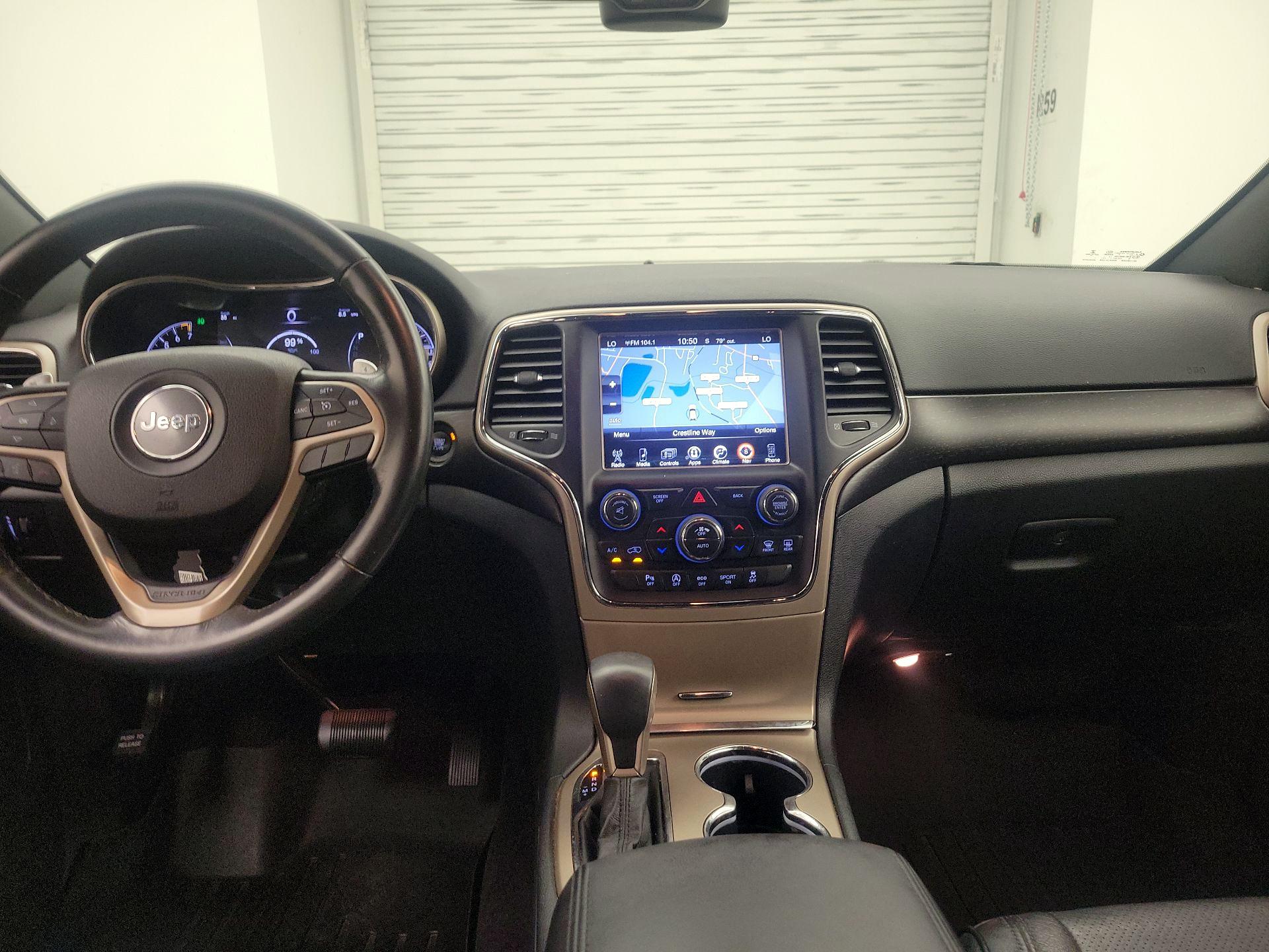 Thumbnail: 2016 Jeep Grand Cherokee - 9