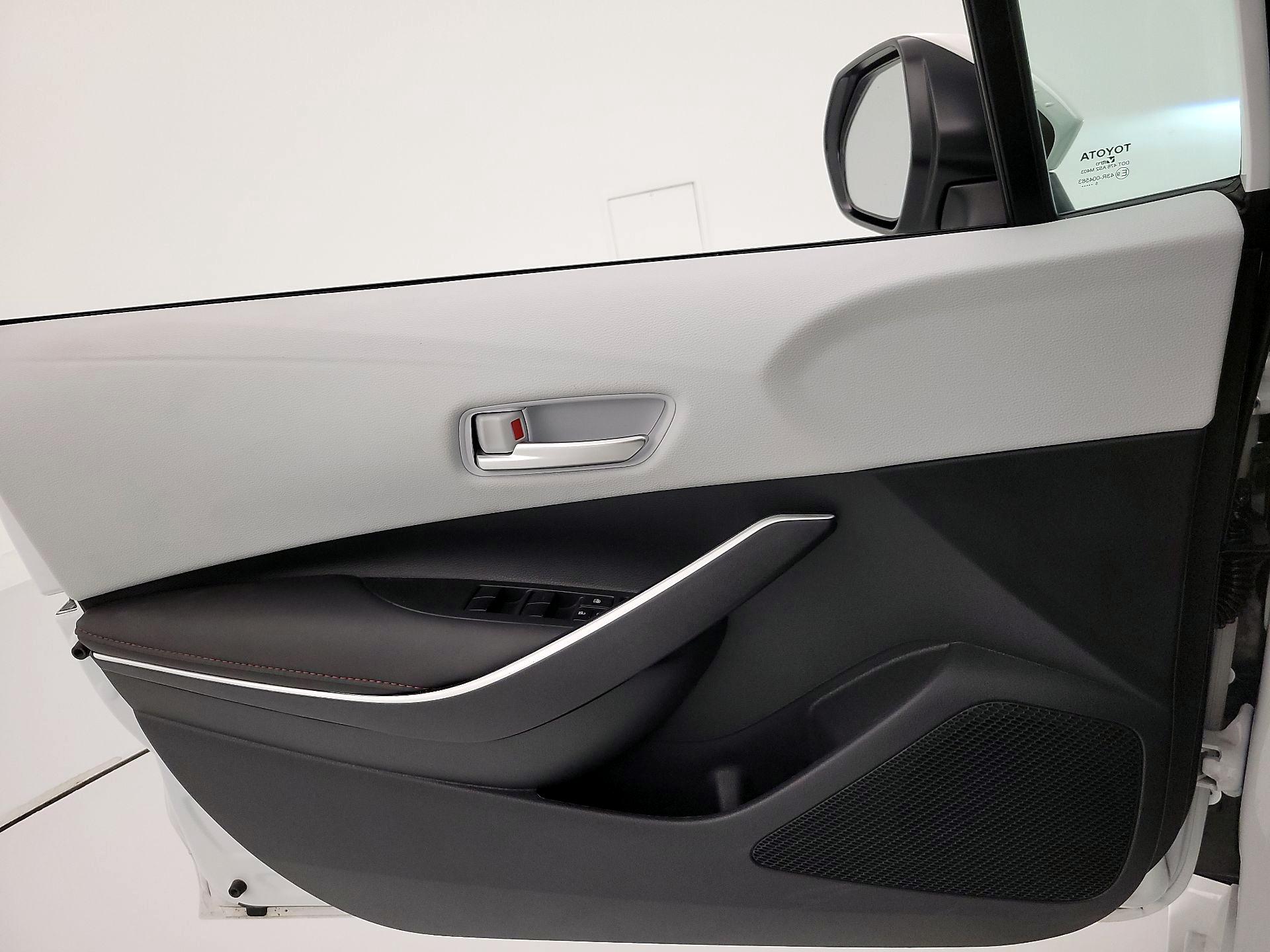 Thumbnail: 2025 Toyota Corolla - 12