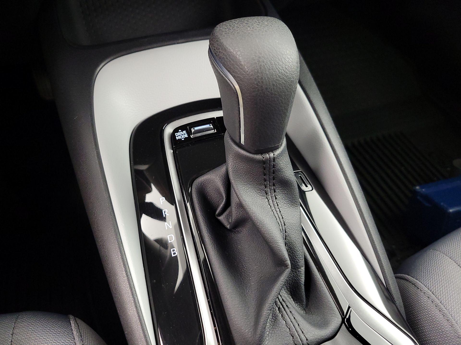 Thumbnail: 2025 Toyota Corolla - 18