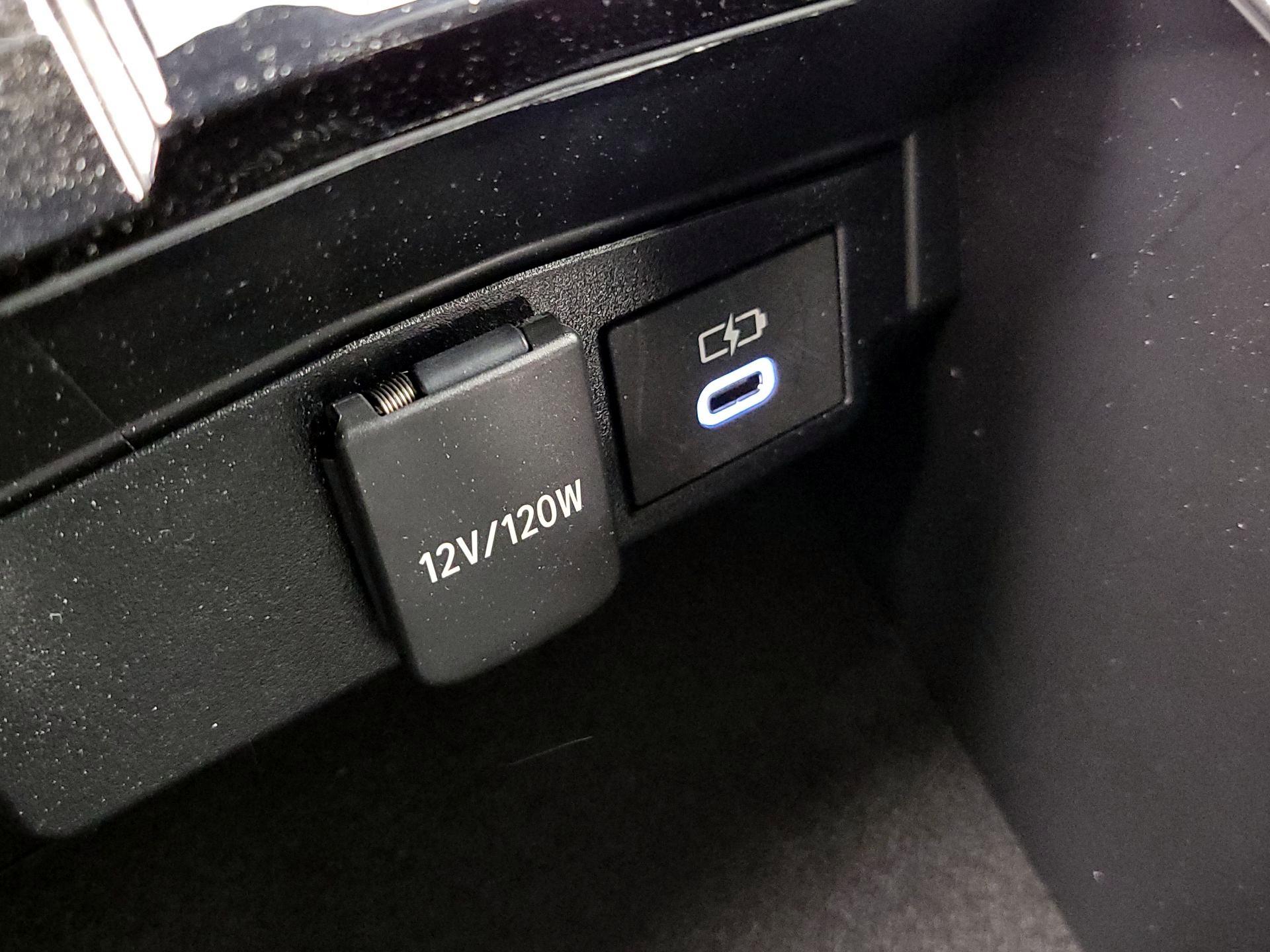 Thumbnail: 2025 Toyota Corolla - 19