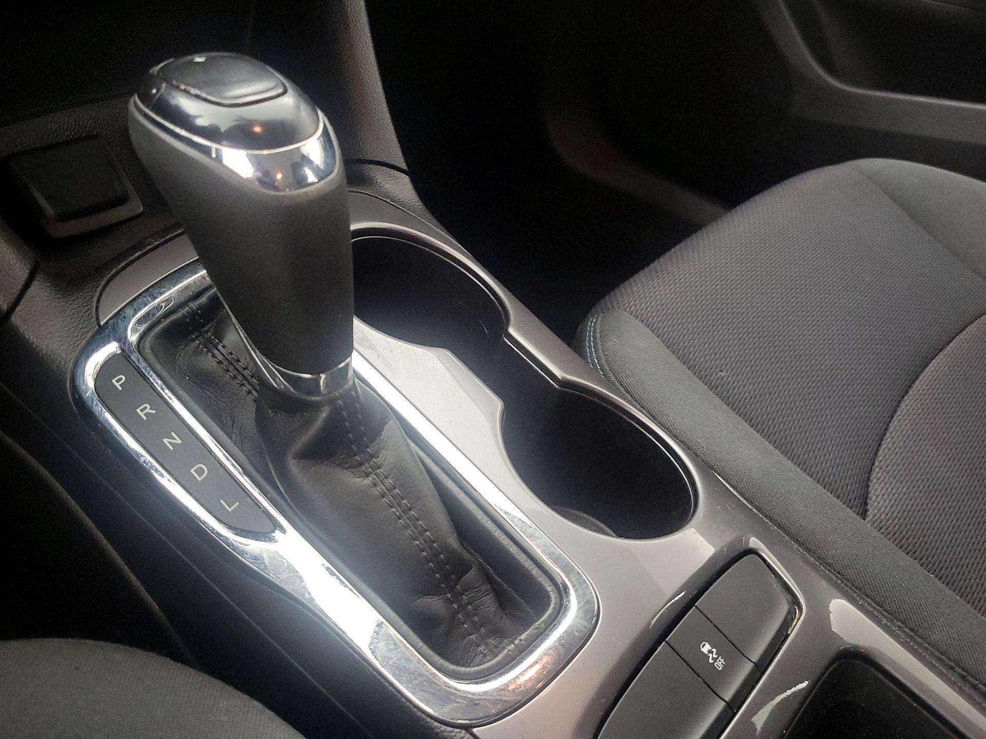 Thumbnail: 2017 Chevrolet Cruze - 17