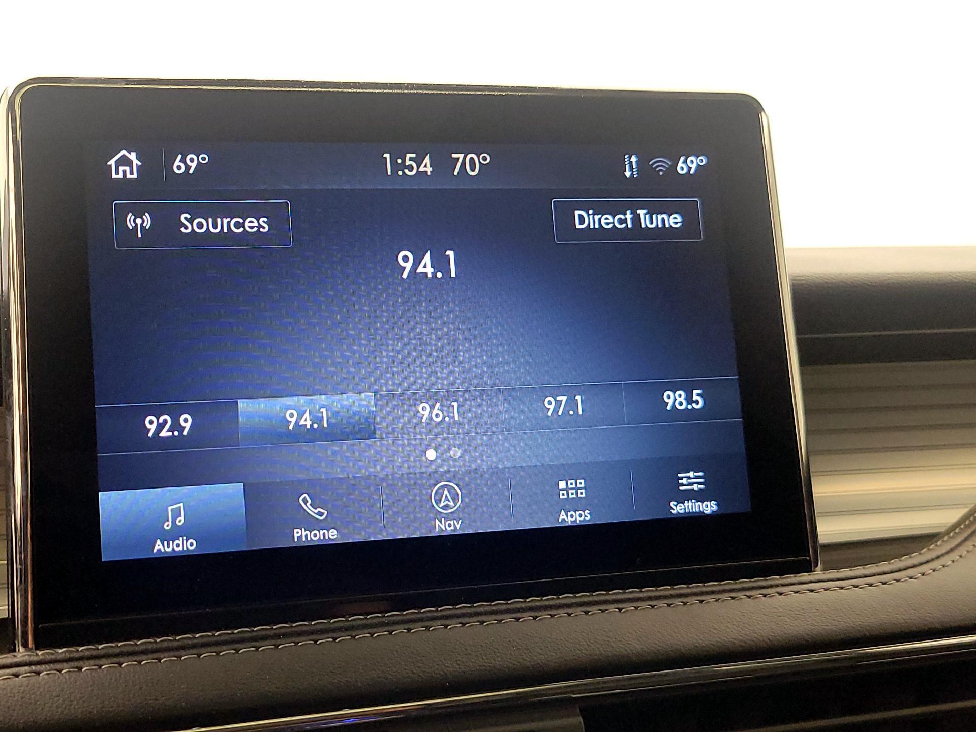 Thumbnail: 2021 Lincoln Corsair - 16