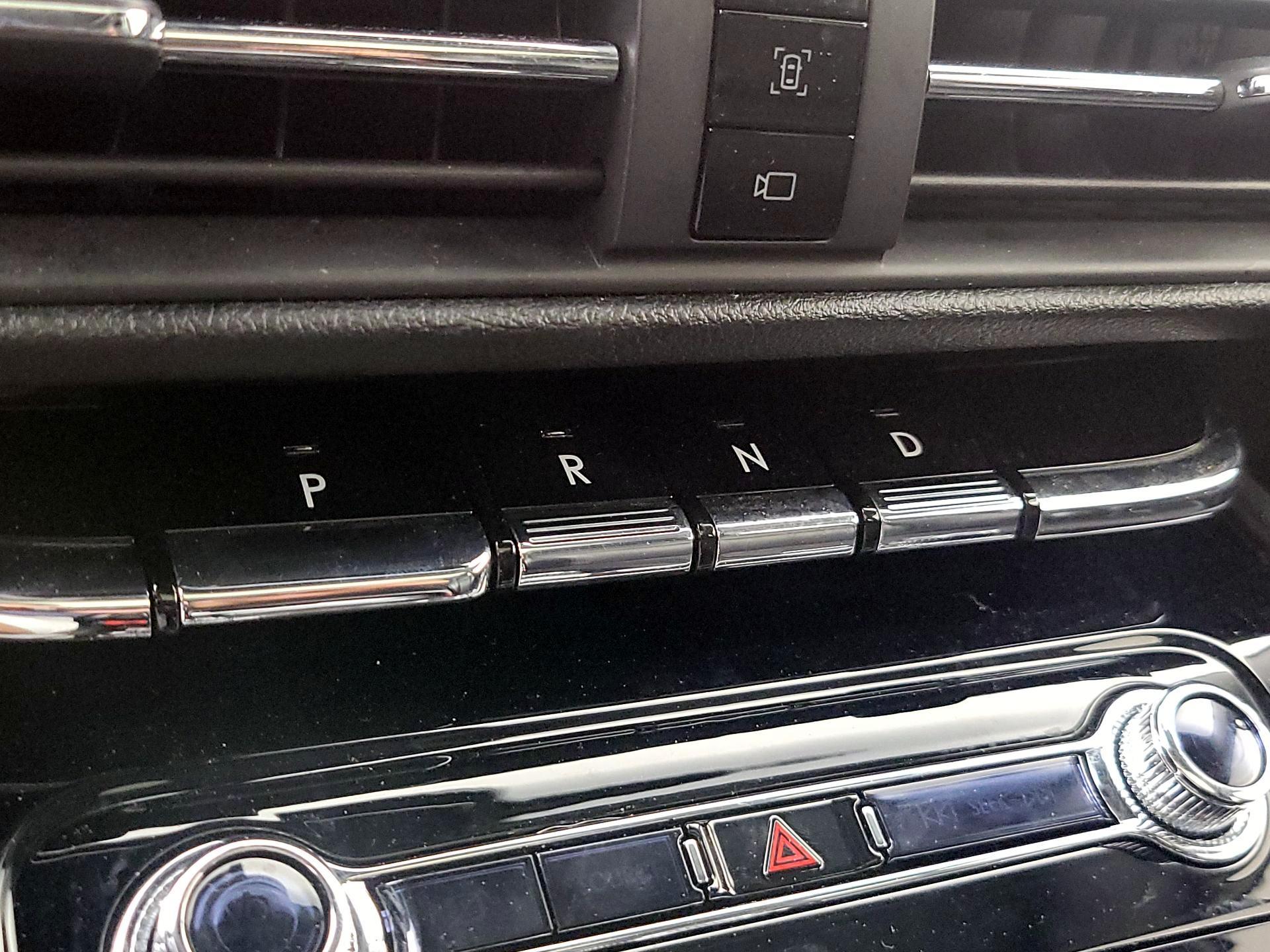 Thumbnail: 2021 Lincoln Corsair - 18