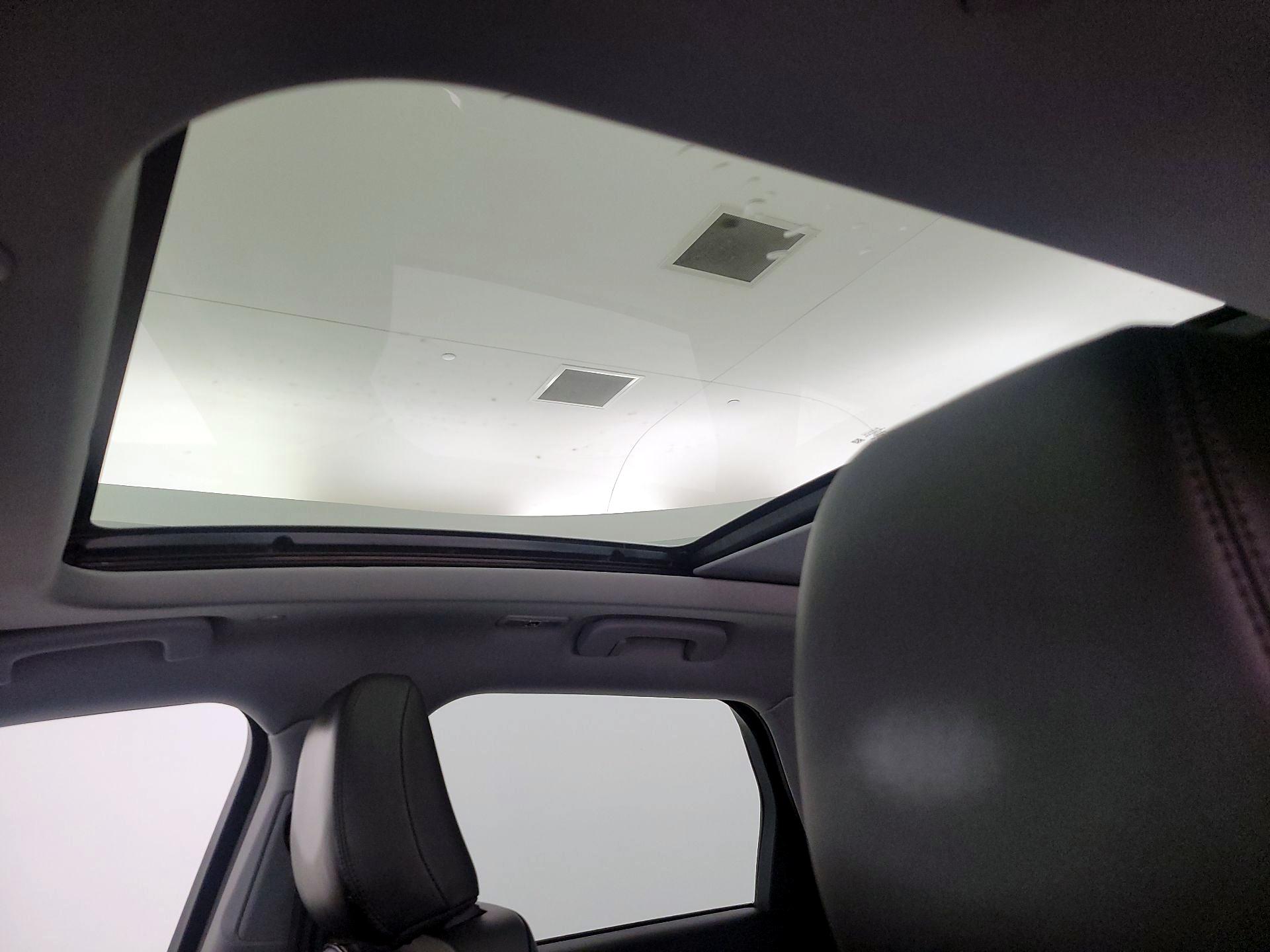 Thumbnail: 2021 Lincoln Corsair - 20