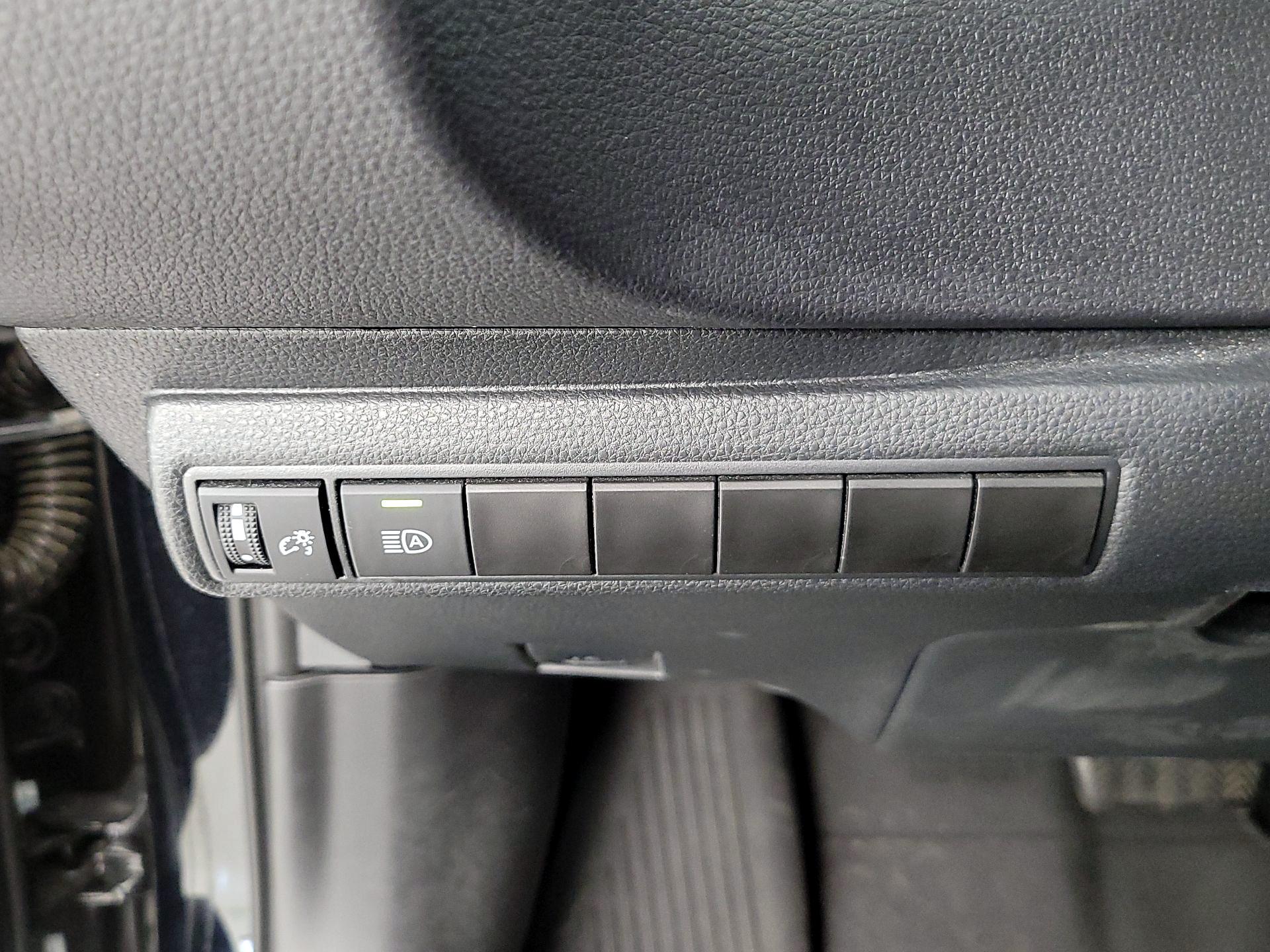 Thumbnail: 2024 Toyota Corolla - 13