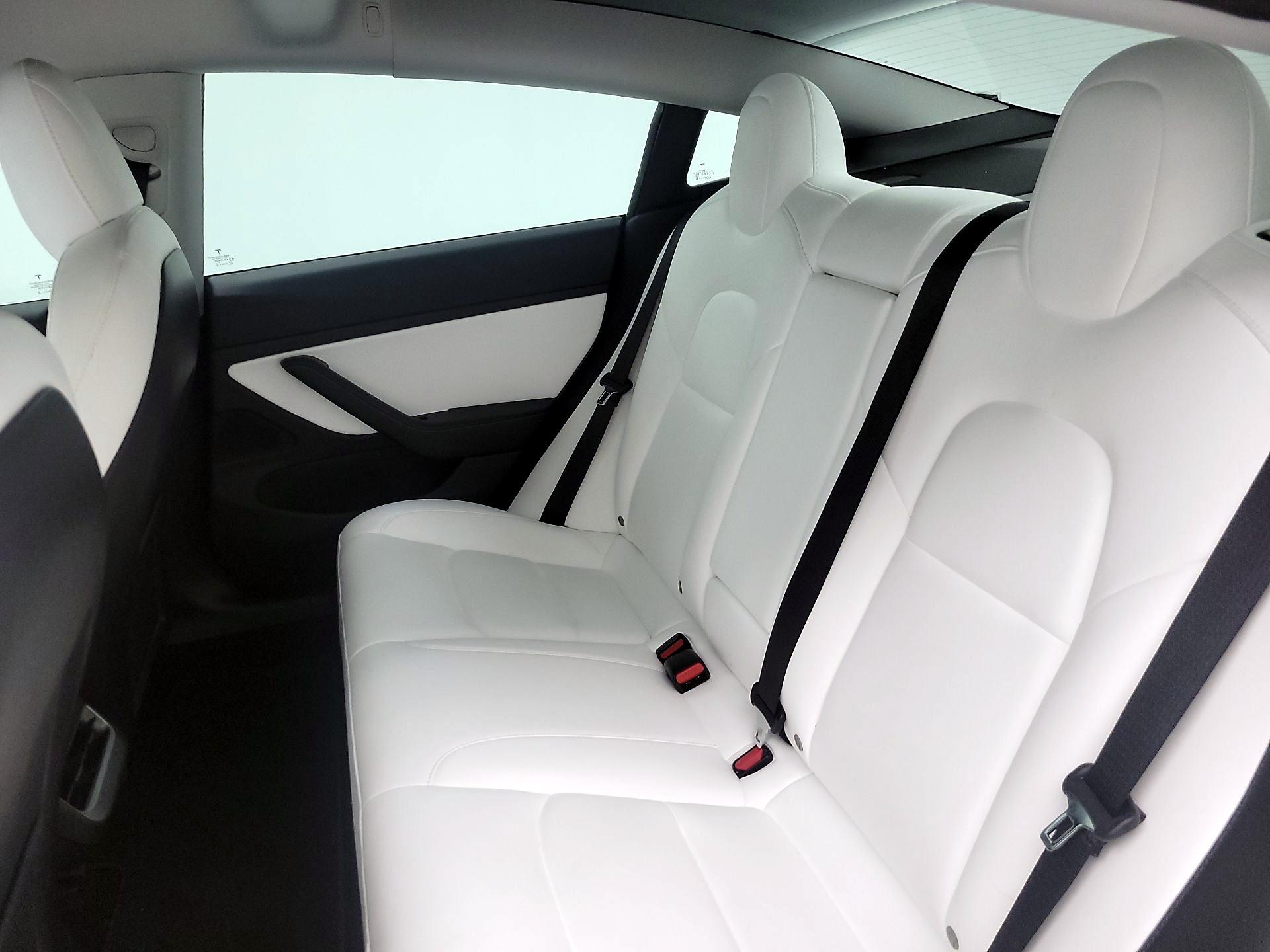 Thumbnail: 2021 Tesla Model 3 - 19