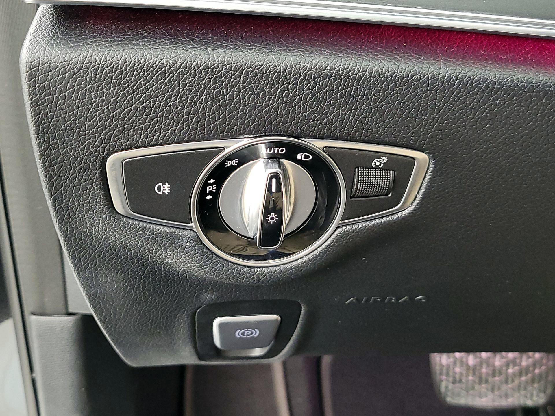 Thumbnail: 2019 Mercedes-Benz E-Class - 13