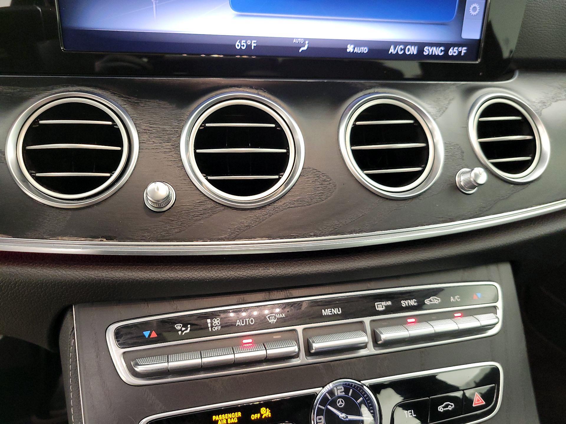 Thumbnail: 2019 Mercedes-Benz E-Class - 17