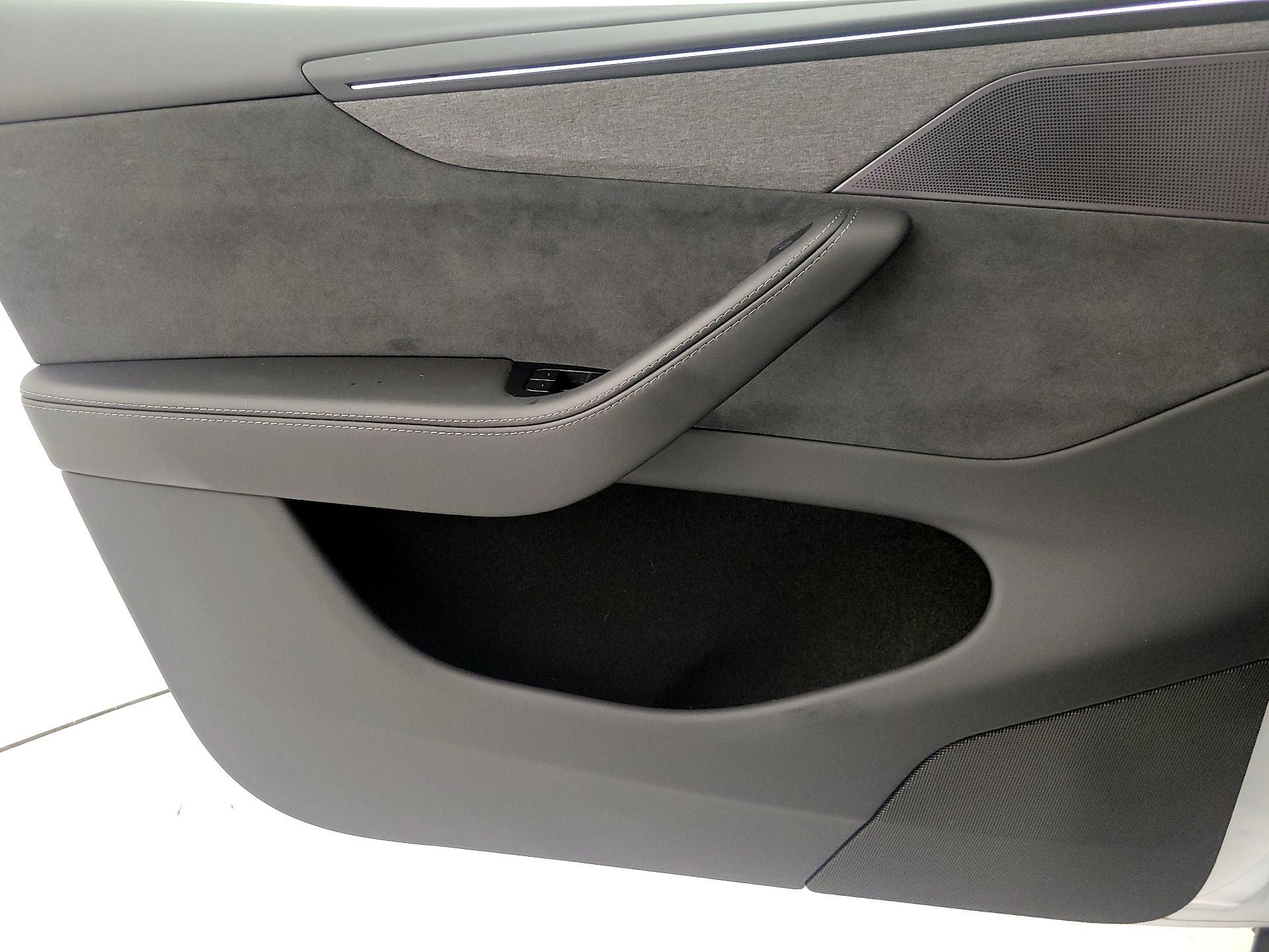 Thumbnail: 2026 Tesla Model Y - 12