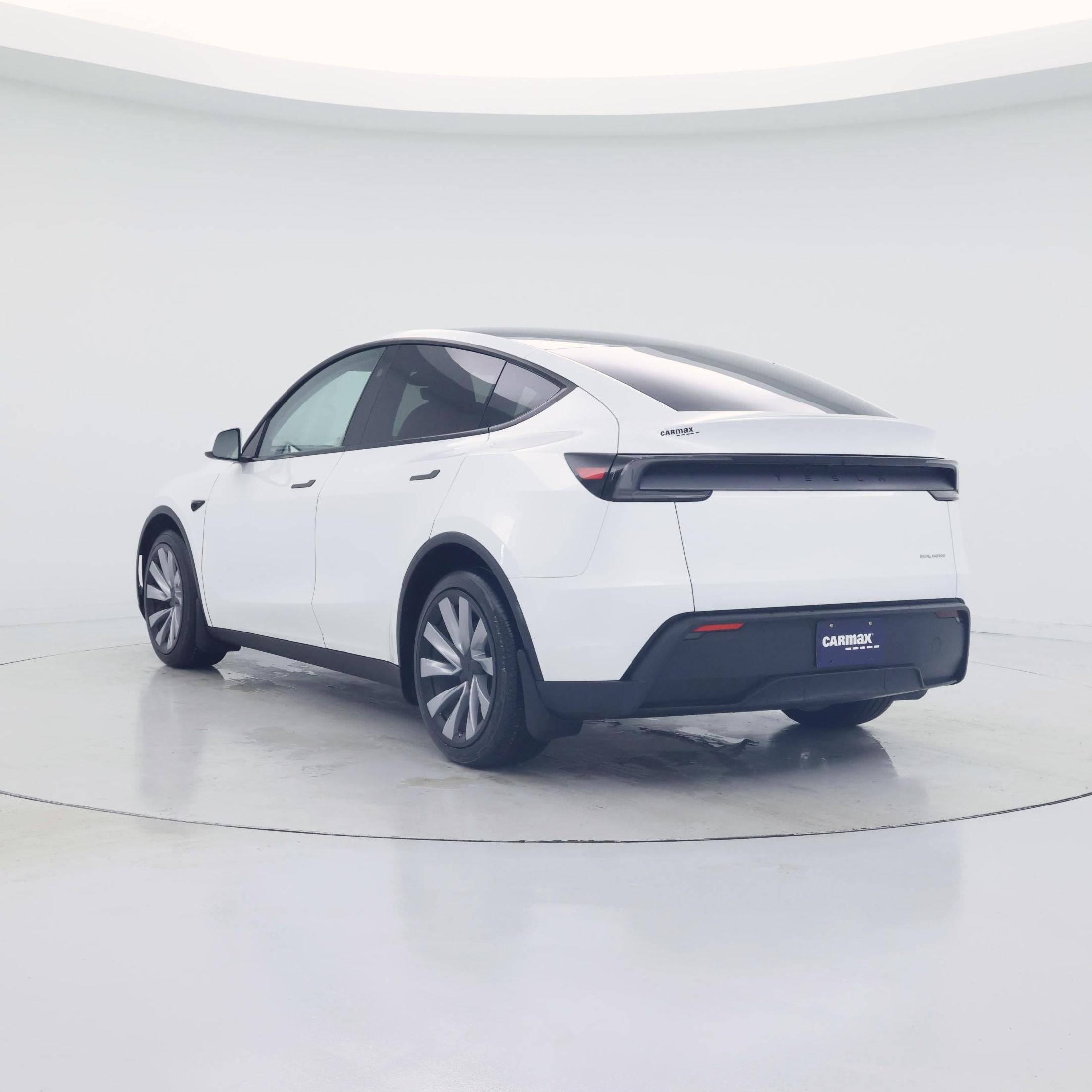Thumbnail: 2026 Tesla Model Y - 2