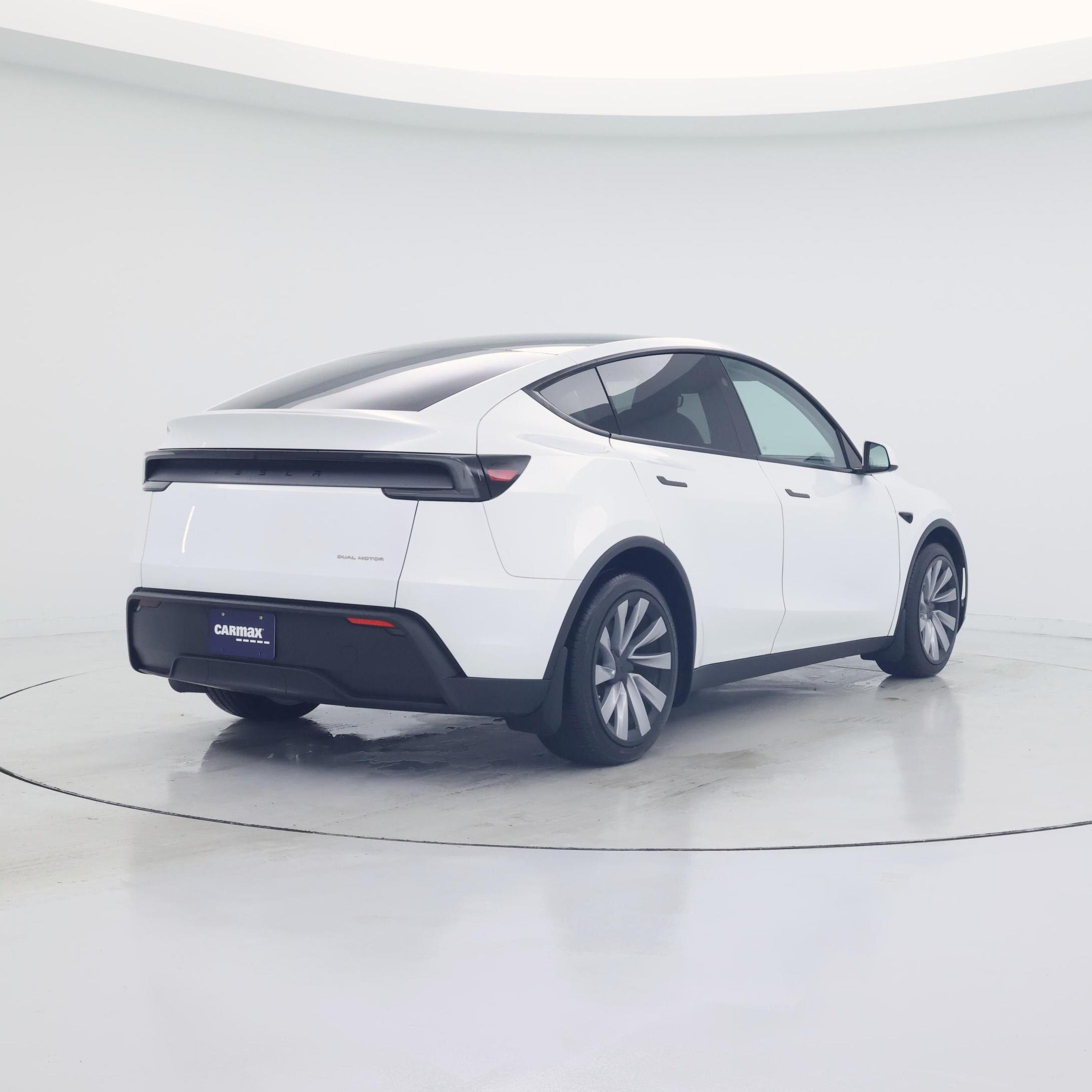 Thumbnail: 2026 Tesla Model Y - 8