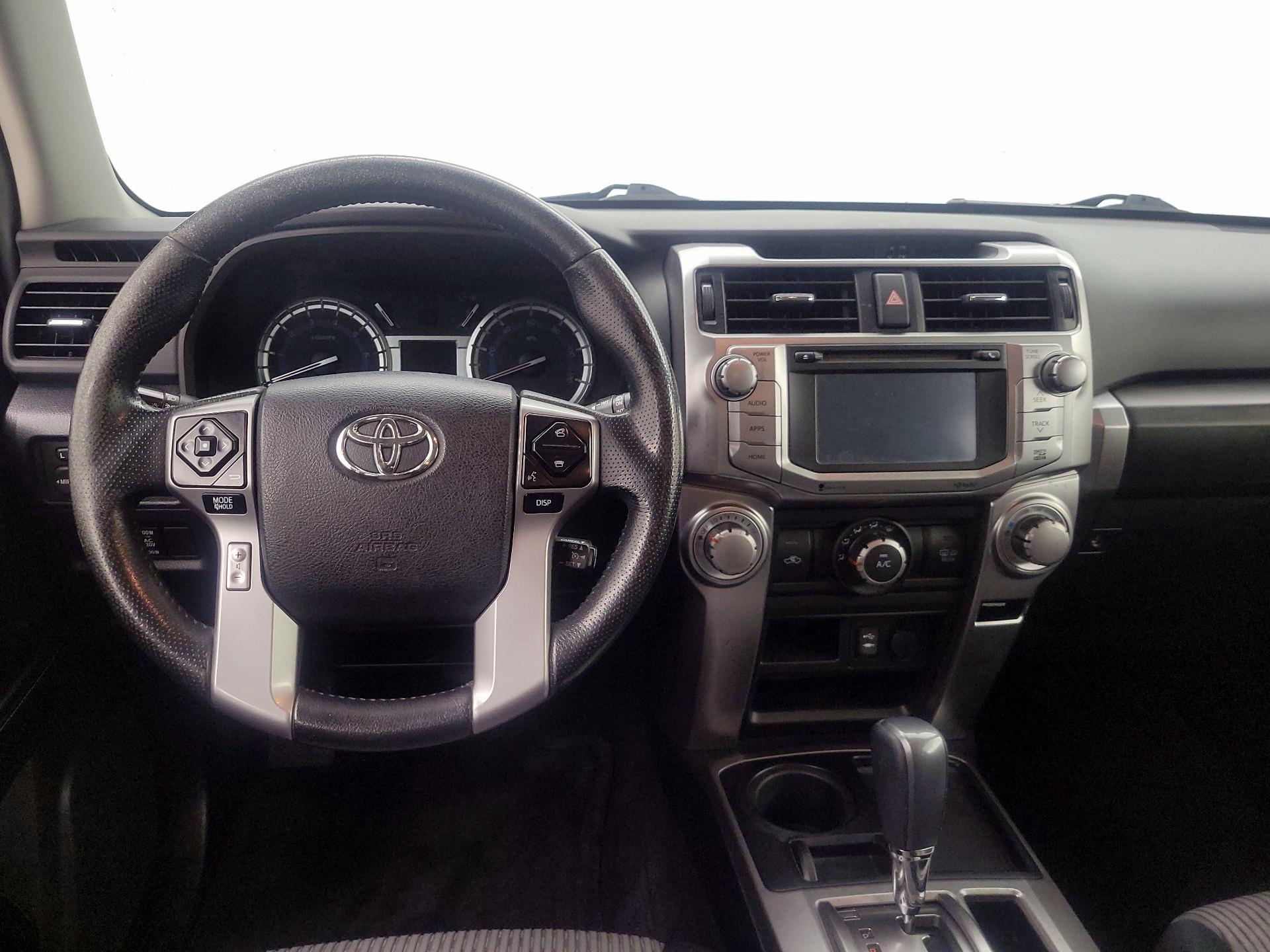 Thumbnail: 2014 Toyota 4Runner - 10