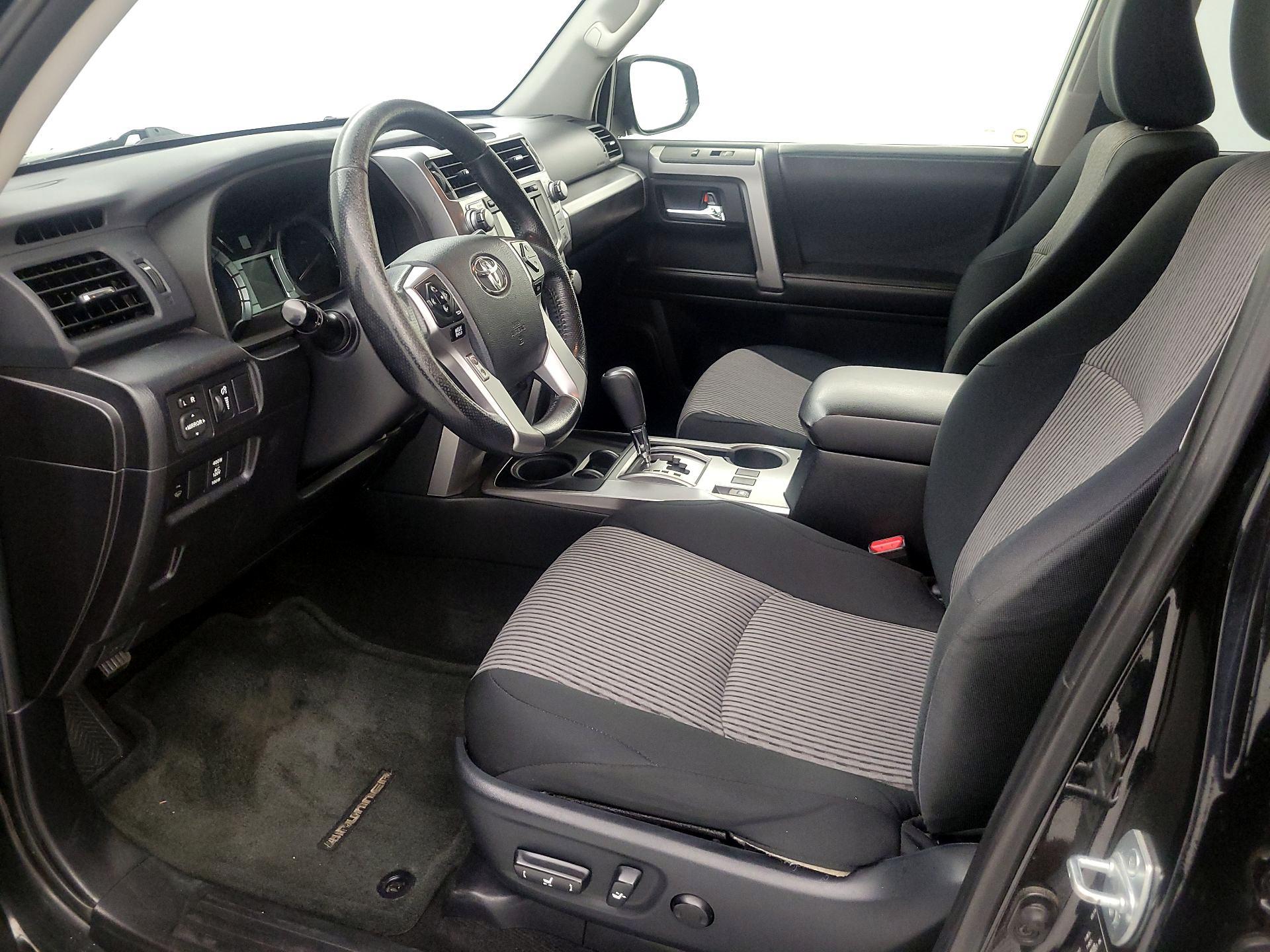 Thumbnail: 2014 Toyota 4Runner - 11