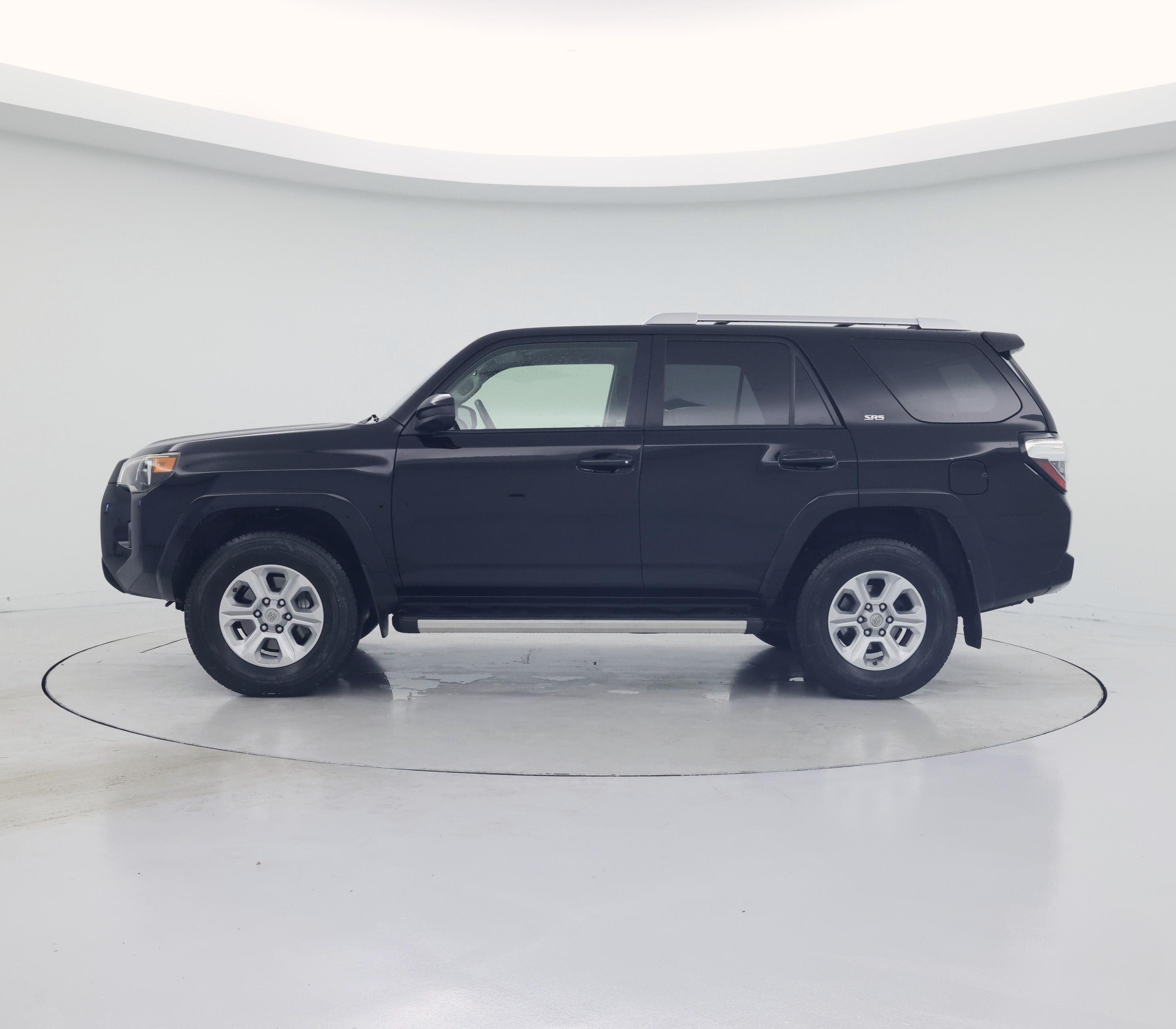 Thumbnail: 2014 Toyota 4Runner - 3